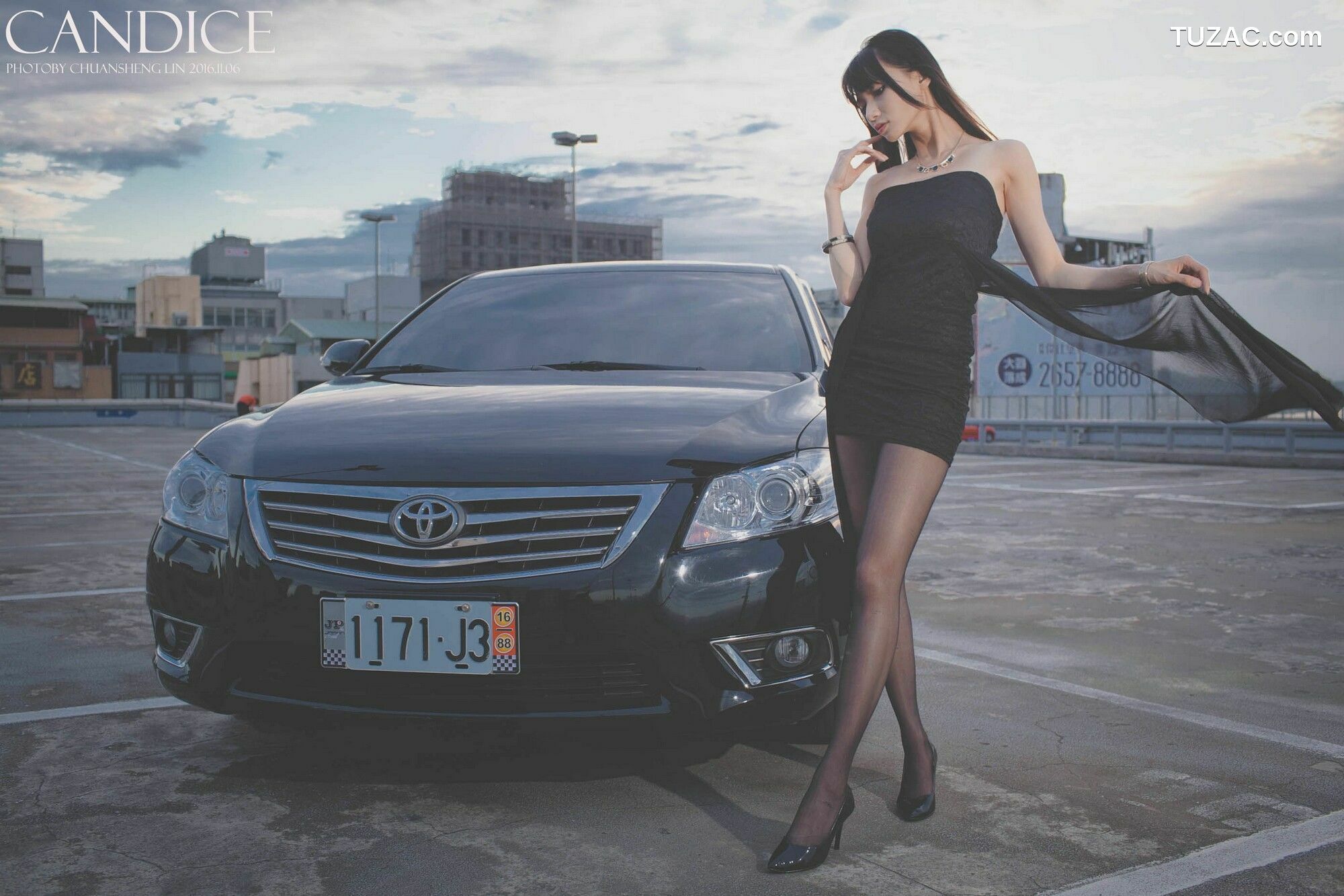 台湾正妹_ 蔡译心Candice《车外拍》 写真集[89P]