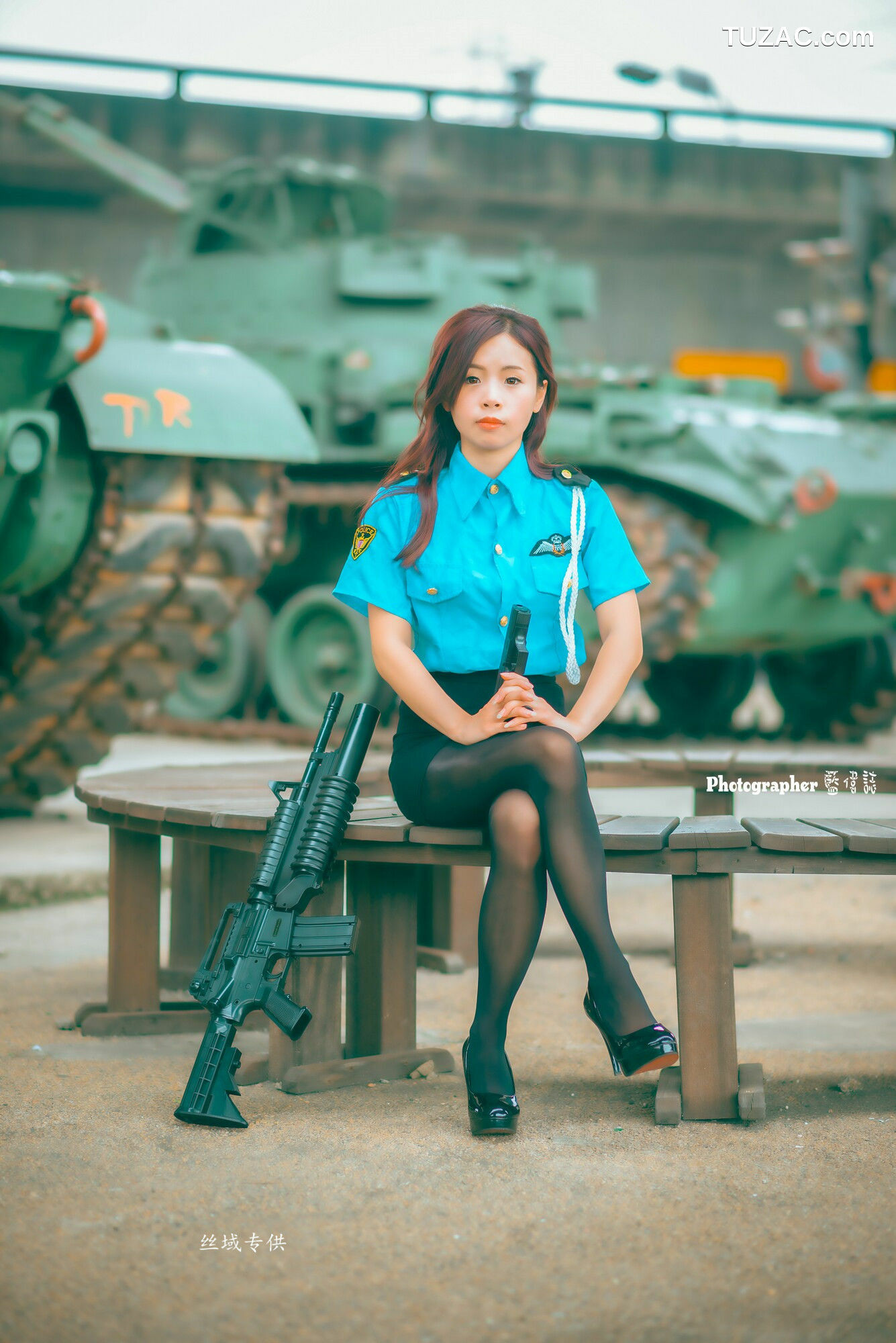 台湾正妹_ 賴筱菁《中彰橋下》(女警黑丝） 写真集[50P]