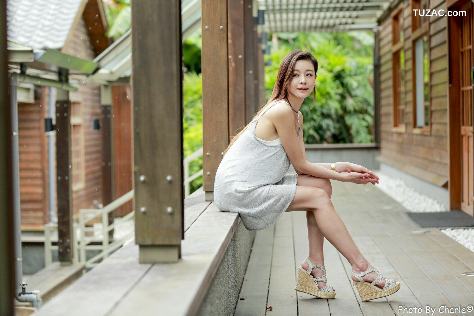 台湾正妹_ 韩羽 - 清新外拍 写真集[100P]