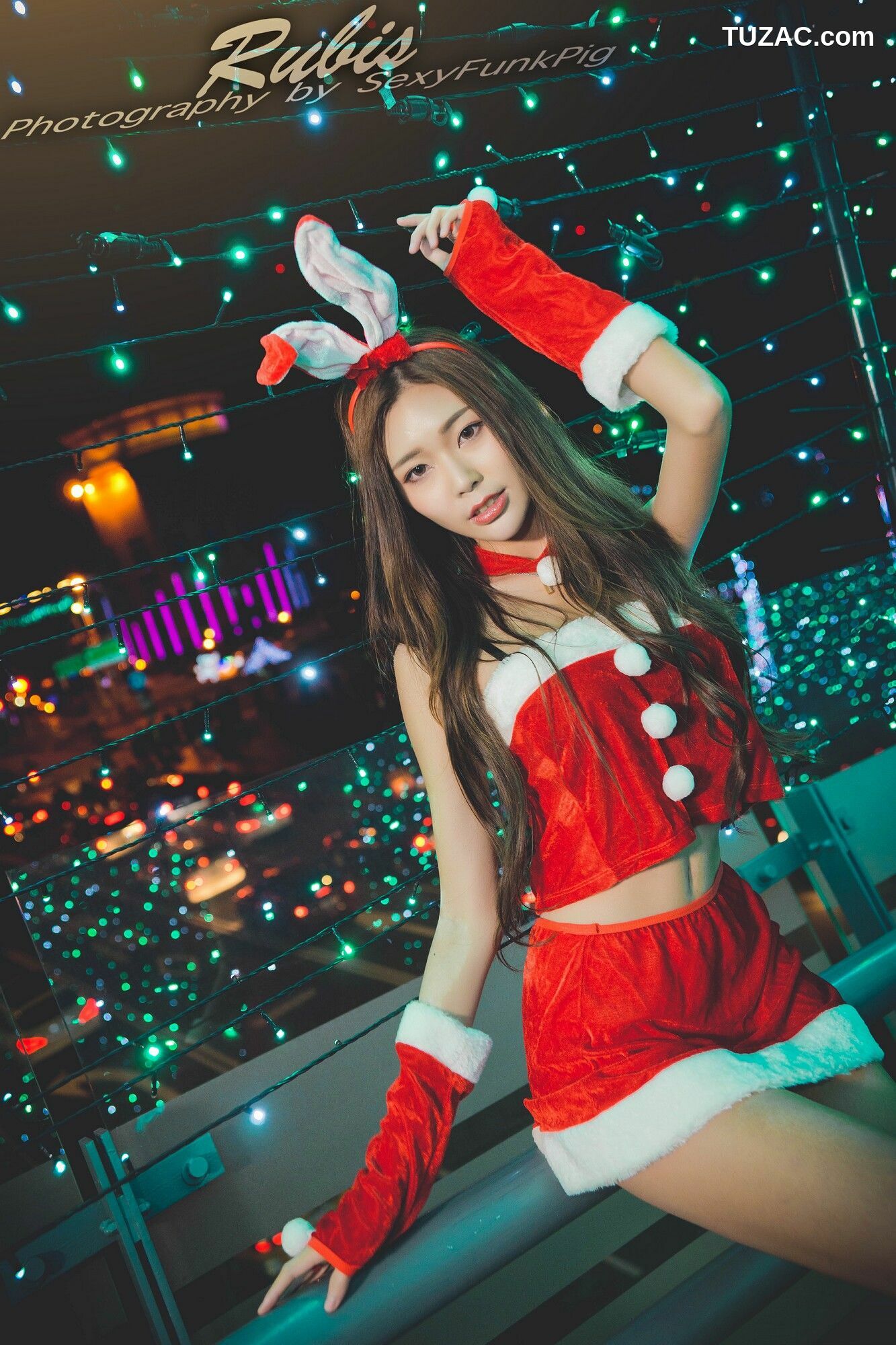 台湾正妹_ 黄上晏Rubis 新北耶誕城夜拍 写真集[33P]