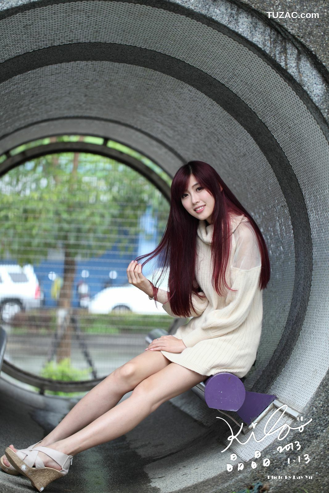 台湾正妹_Kila晶晶/廖挺伶《针织衫套裙街拍》写真集