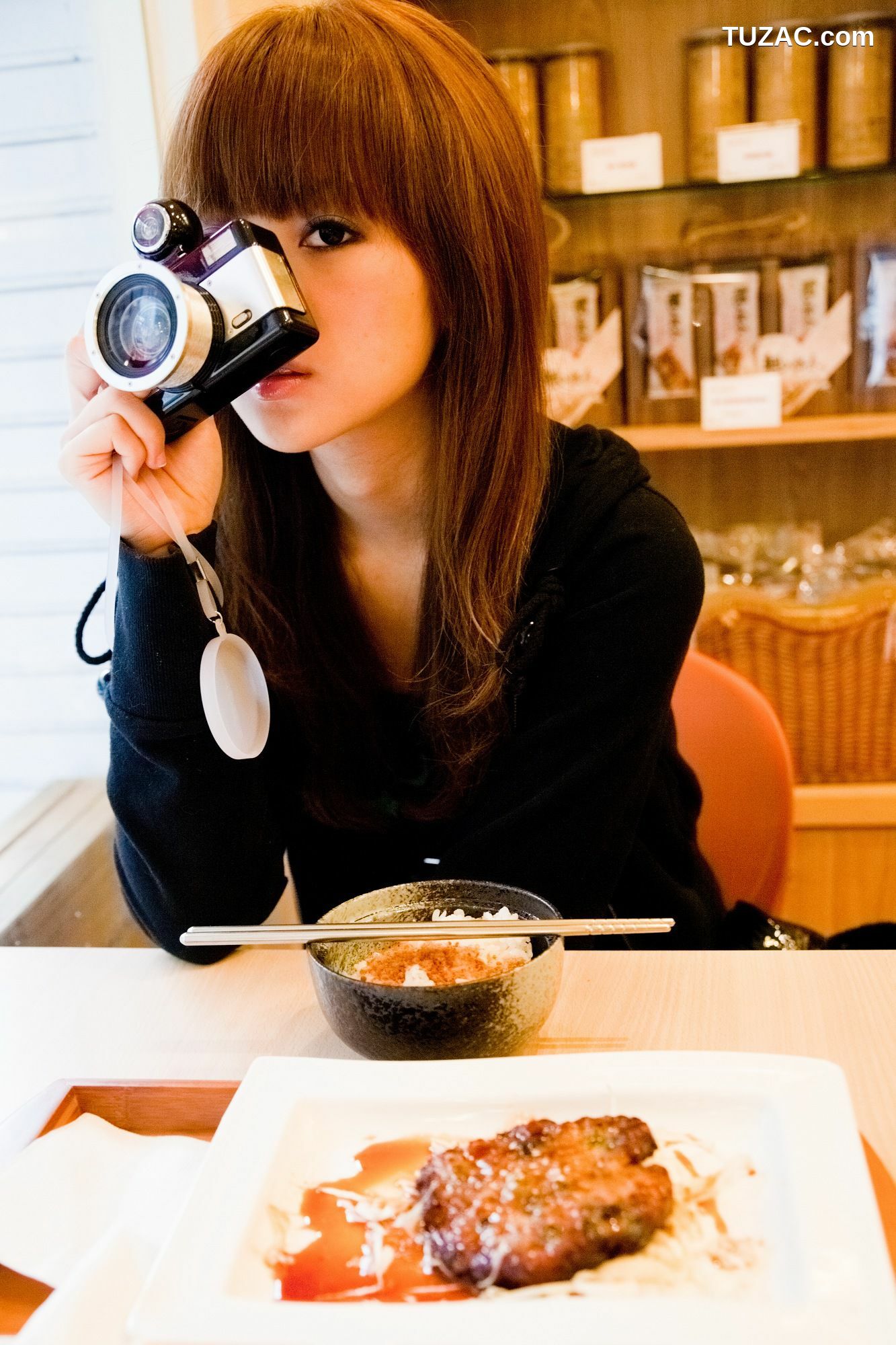 台湾正妹_Mikako/张允霏《果子在果子咖啡》写真集