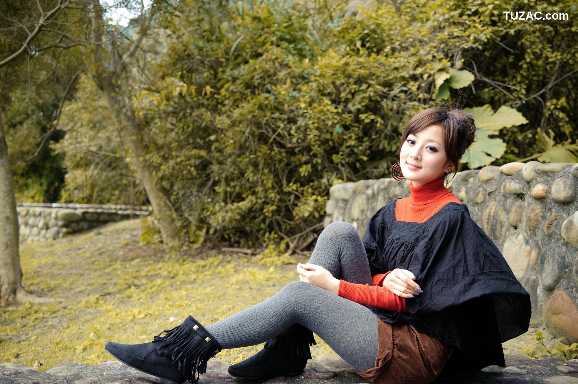 台湾正妹_Mikako/果子MM《雙溪公園+原住民公園外拍》第II部 写真集