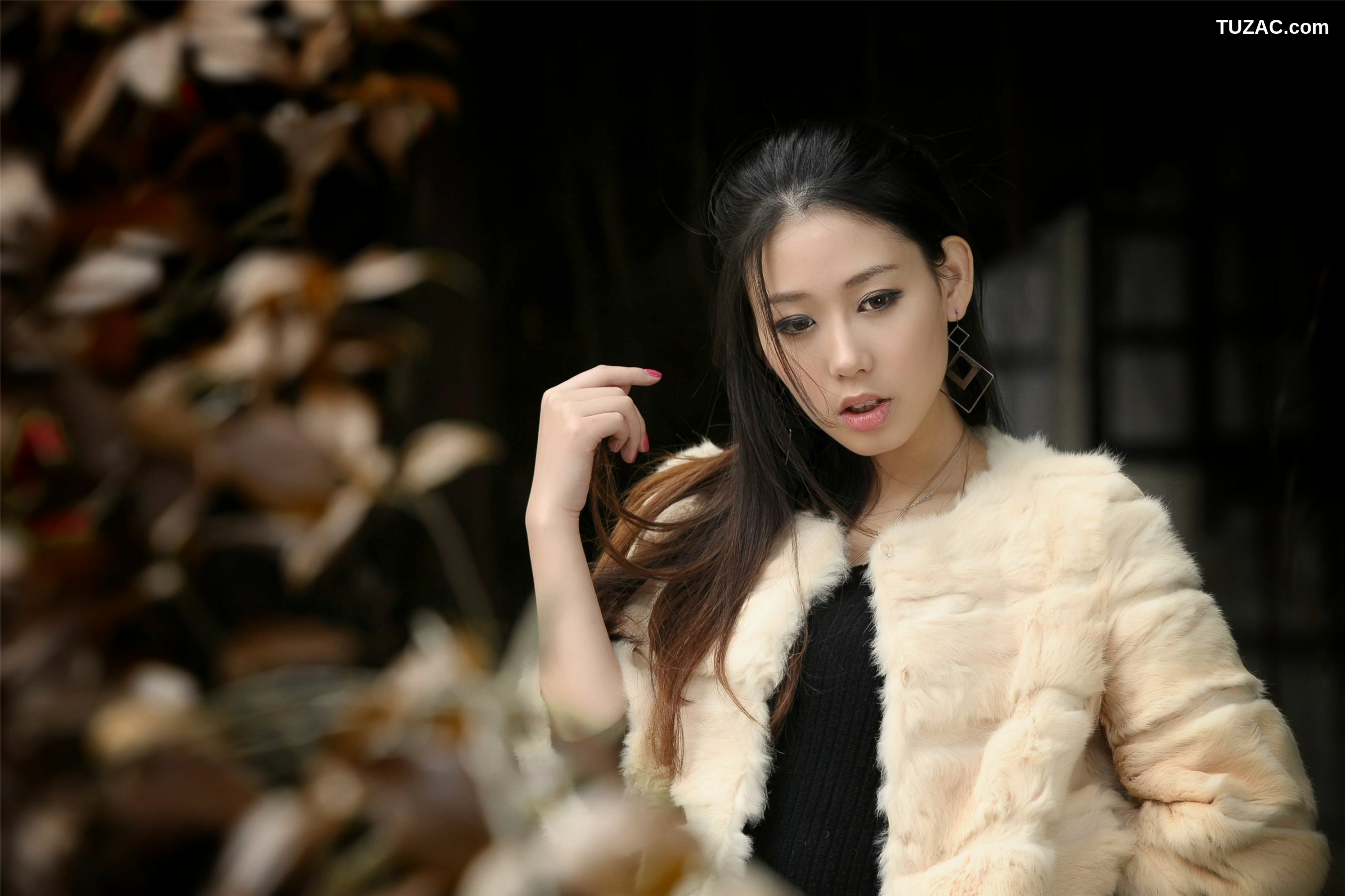 台湾正妹_台湾女神佳贝儿《唯美时尚外拍》写真集