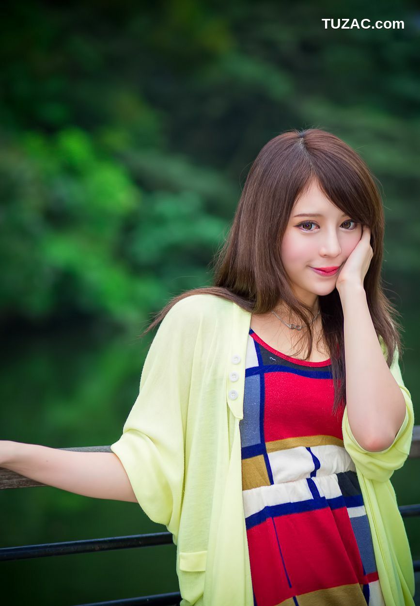 台湾正妹_台湾女神张齐郡JULIE《踏青》写真集