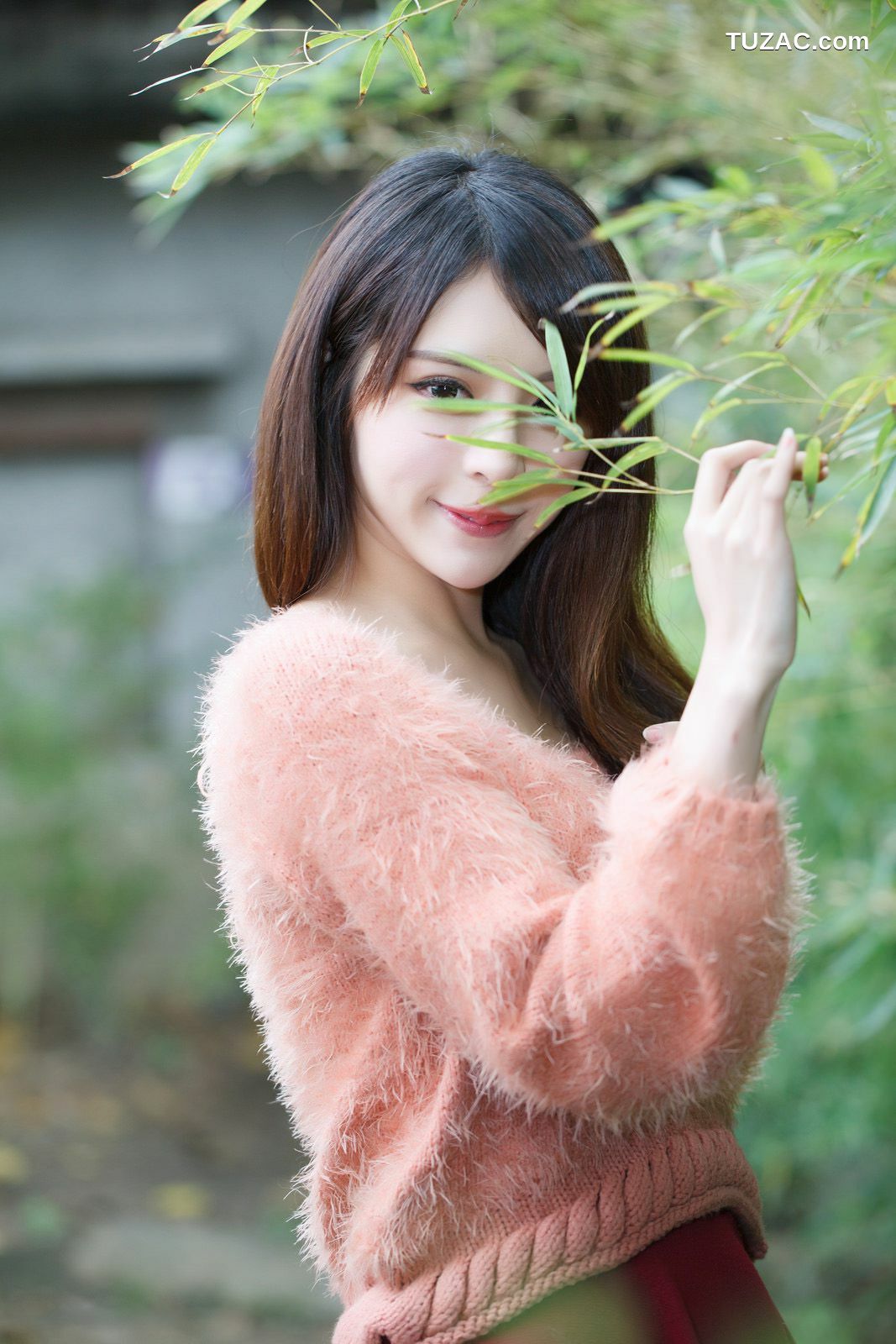 台湾正妹_台湾女神张齐郡JULIE《踏青》写真集