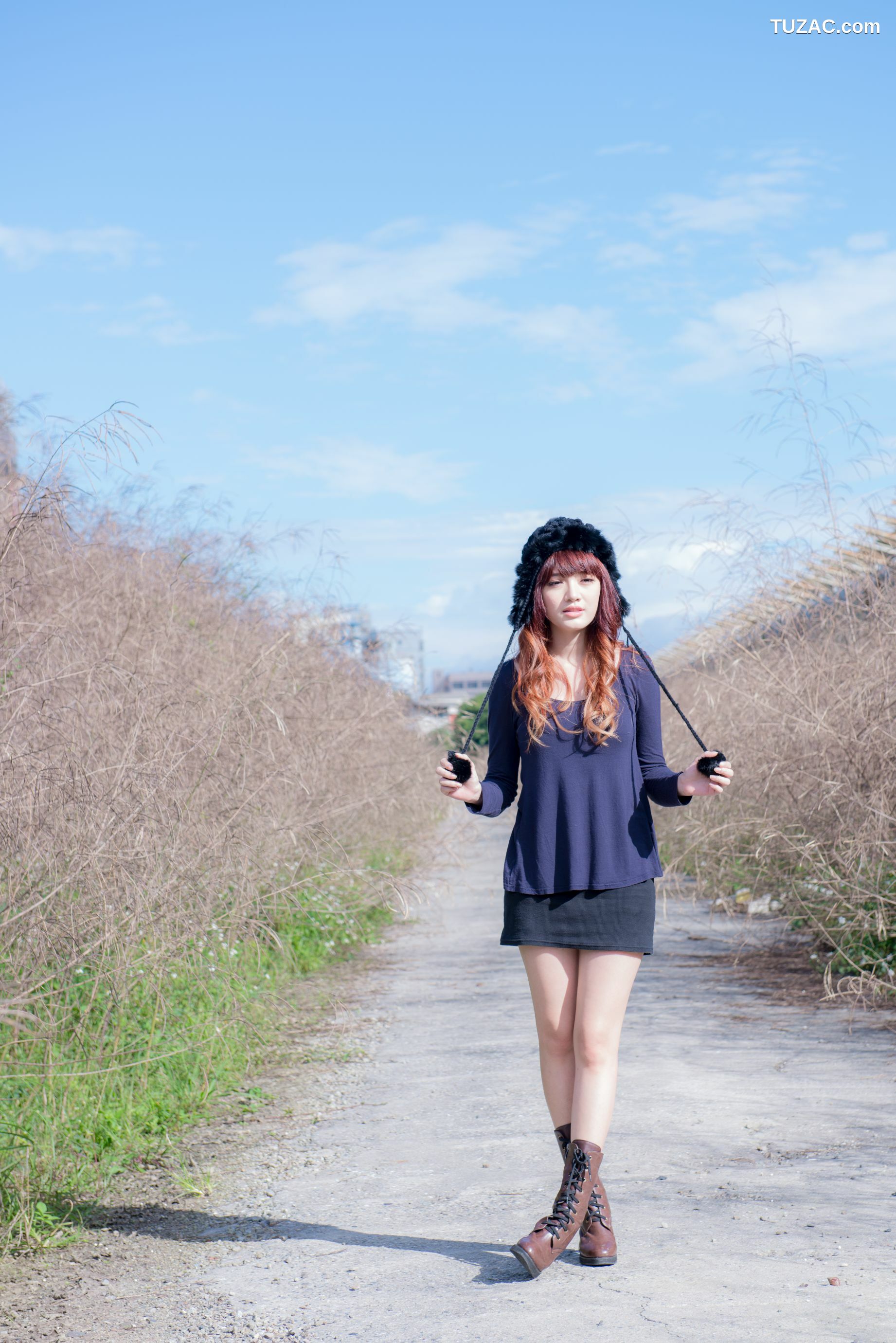 台湾正妹_台湾正妹林岗怡Didy《废墟车站唯美外拍》写真集