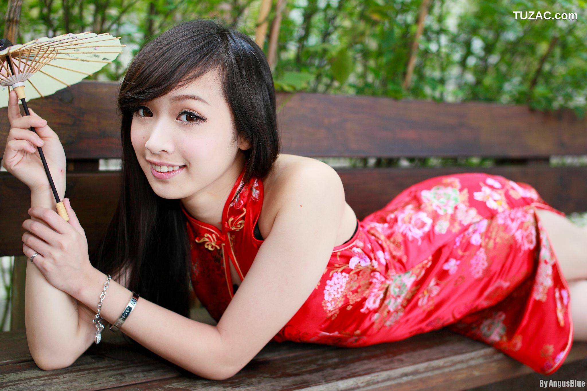 台湾正妹_台湾正妹林采缇《小清新街拍系列》写真集