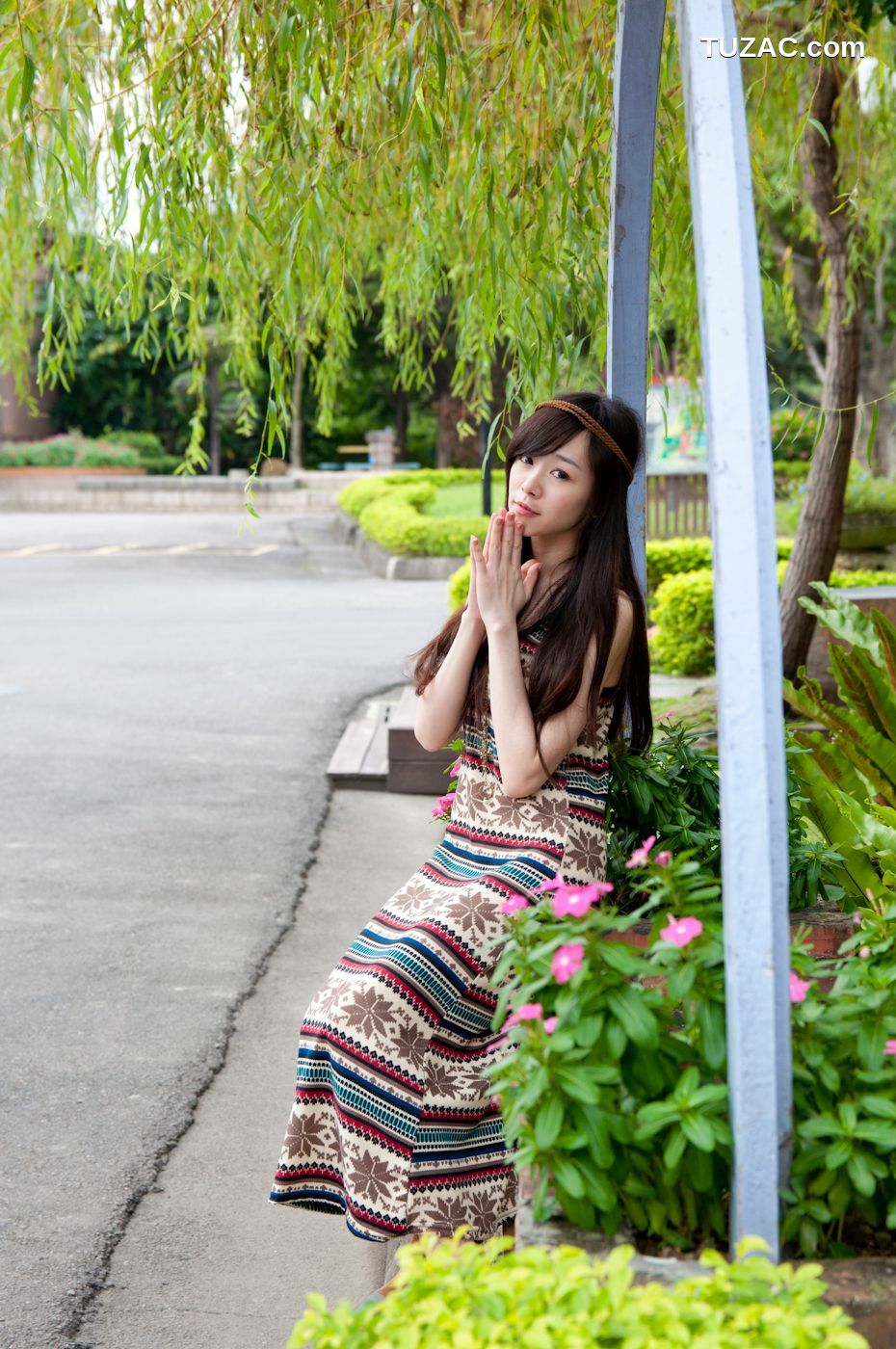 台湾正妹_台湾清纯正妹Mika《水博管街拍》写真集