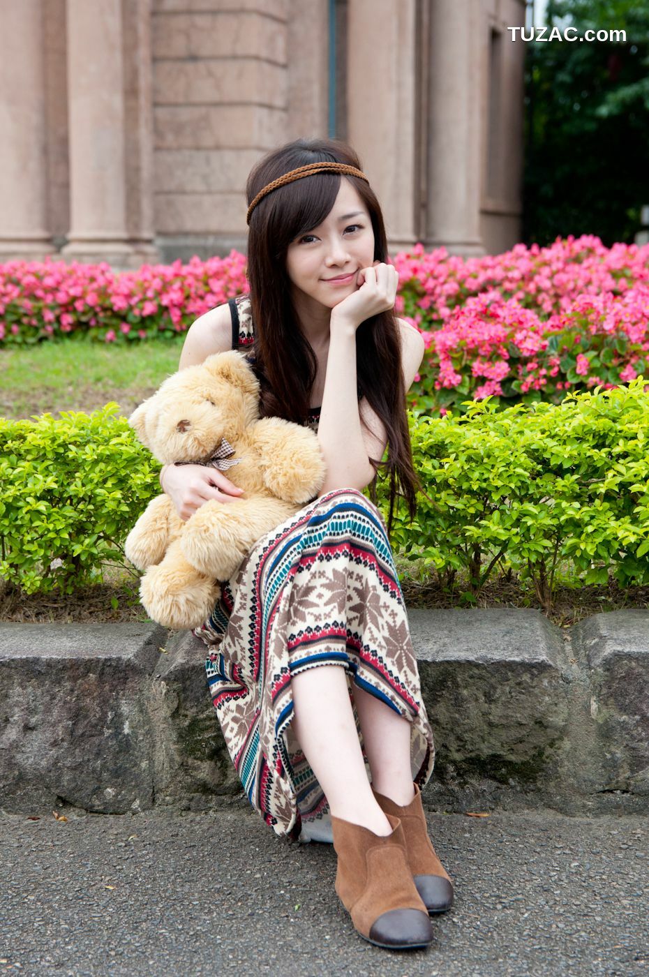 台湾正妹_台湾清纯正妹Mika《水博管街拍》写真集