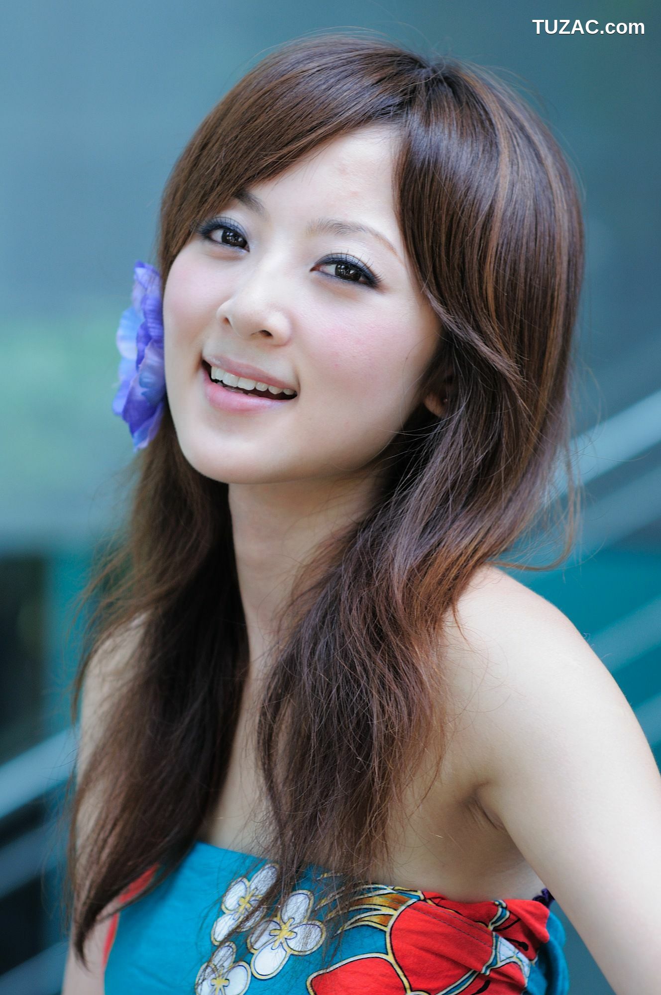 台湾正妹_台湾网络红人果子MM《台大外拍》第6部 写真集