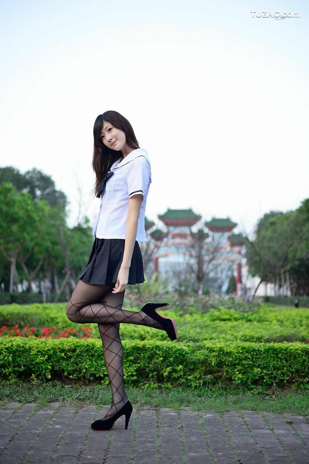 台湾正妹_台湾美女Queena林茉晶《制服诱惑》写真图片合集