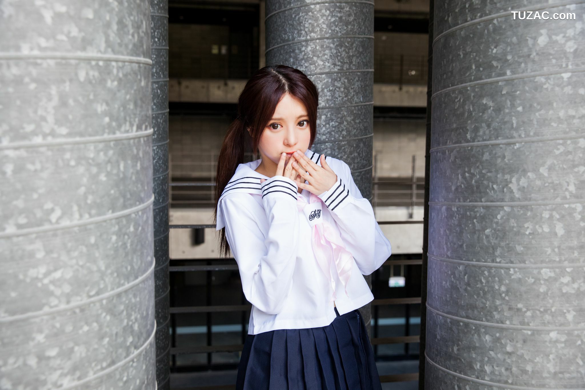 台湾正妹_台湾美女张齐郡JULIE《长筒袜校服少女》写真集