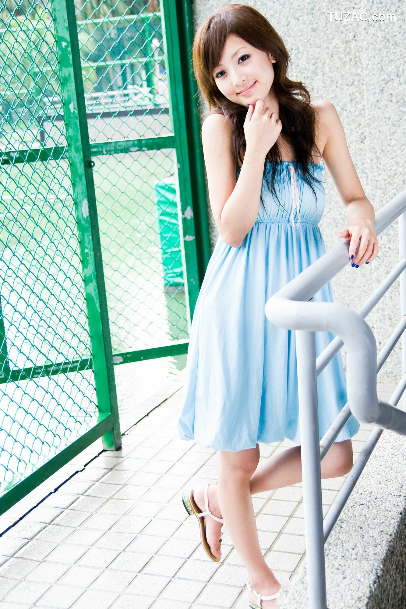 台湾正妹_张允霏/果子MM《台大外拍》第3部 写真集