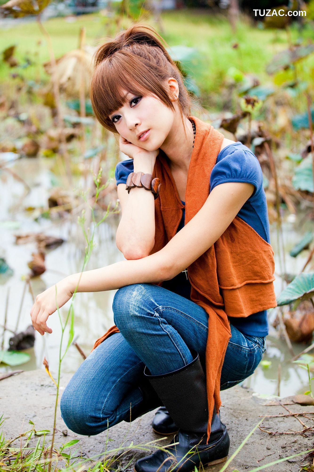 台湾正妹_果子MM/Mikako《華山藝文中心外拍》写真集