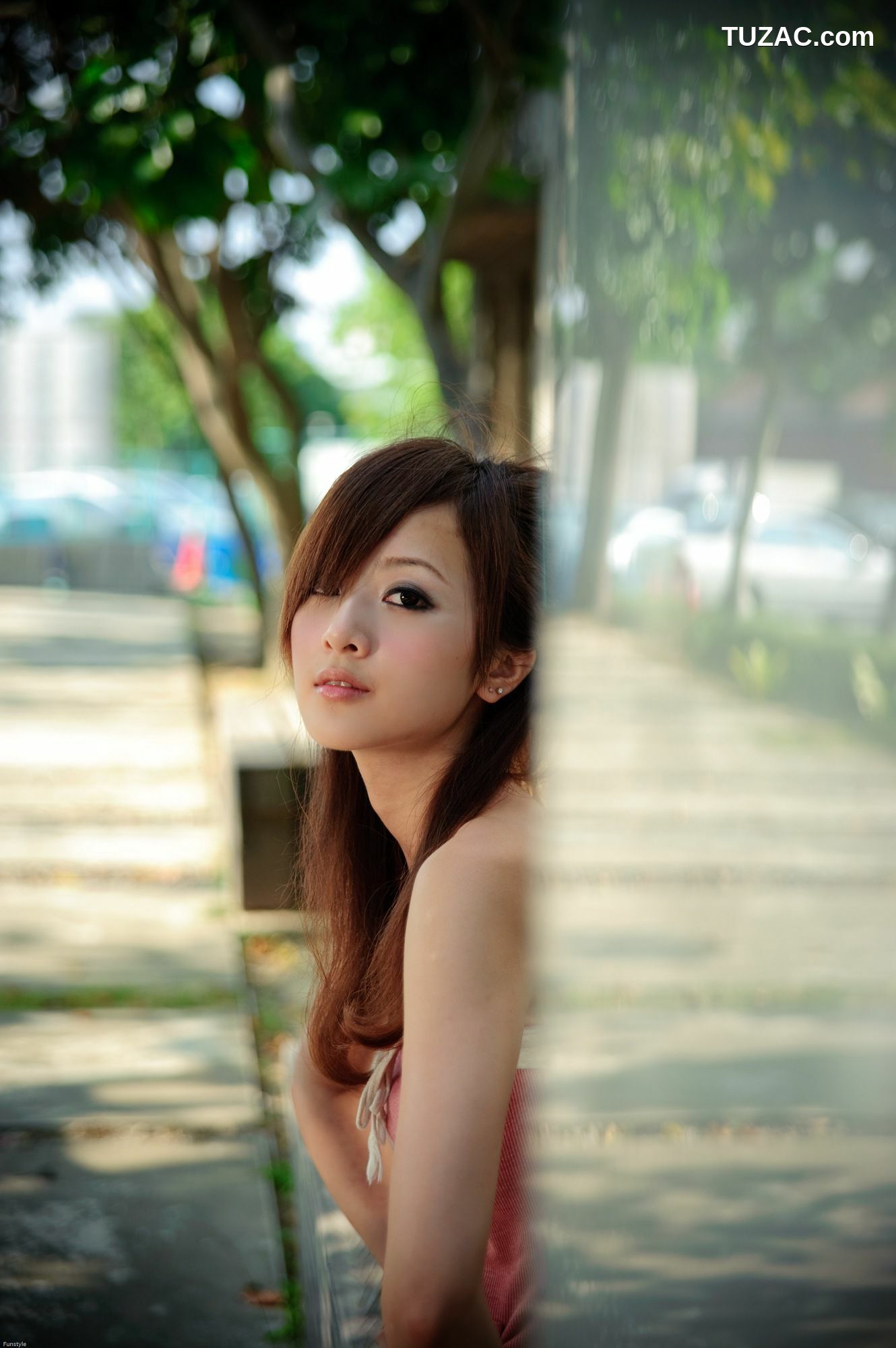 台湾正妹_果子MM/张凯洁《華山藝文中心》第1部 写真集