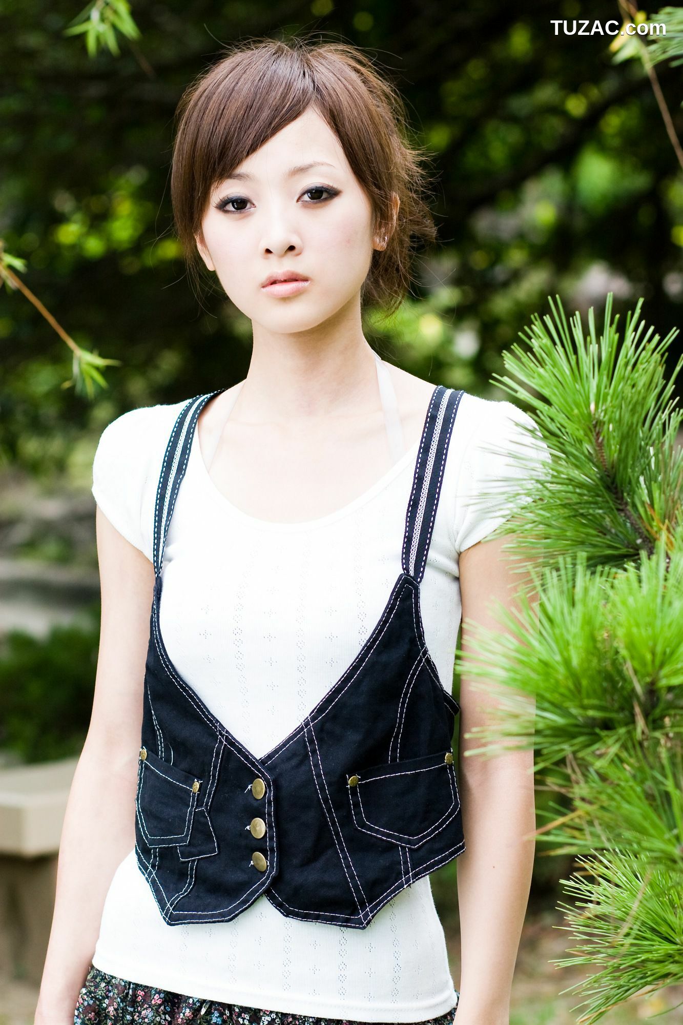 台湾正妹_果子MM/张凯洁《雙溪公園外拍》写真集