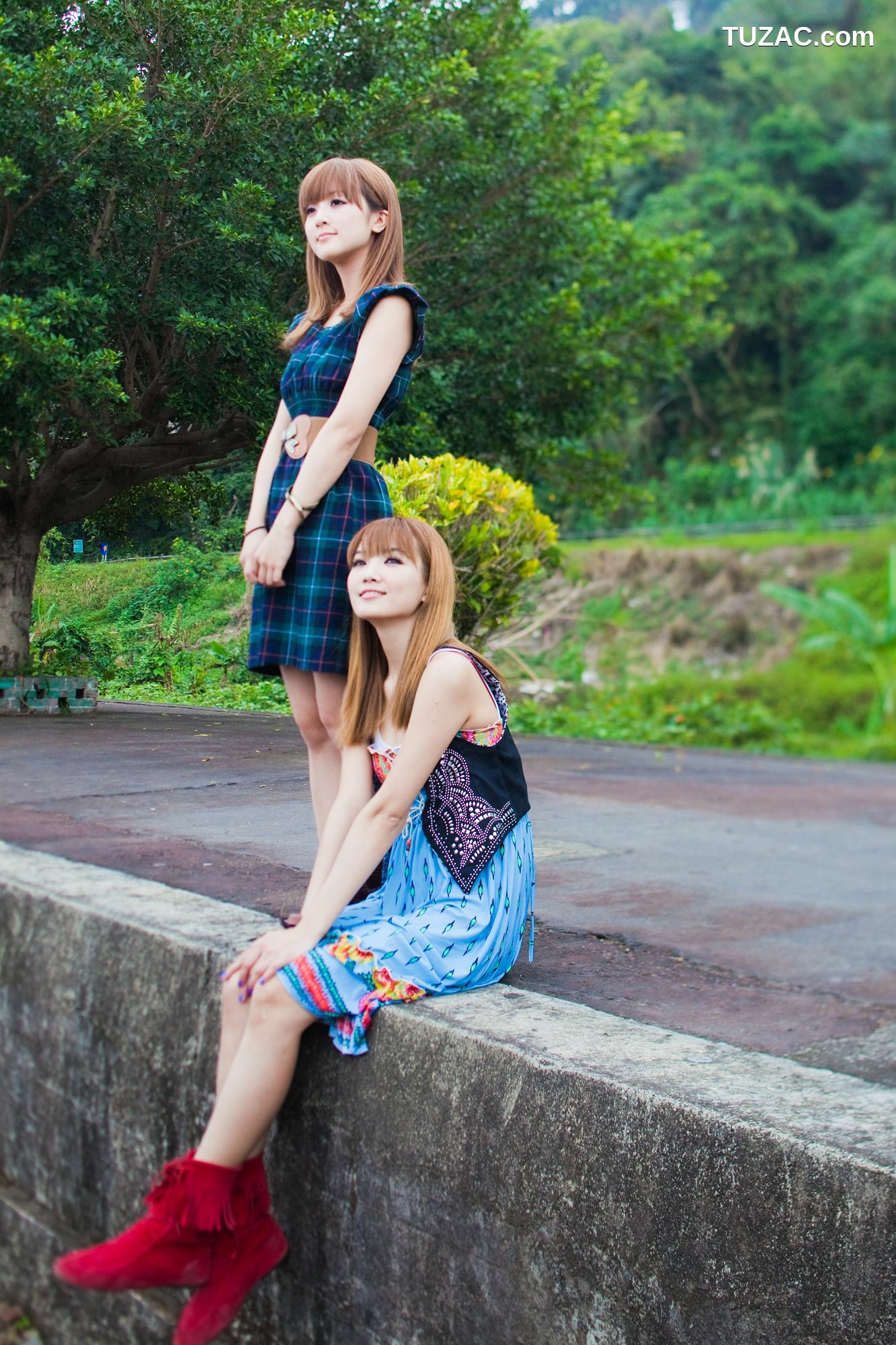 台湾正妹_果子MM、小品、兔兔(品果兔)《苗栗天空之城+泰安舊車站》第I部 写真集