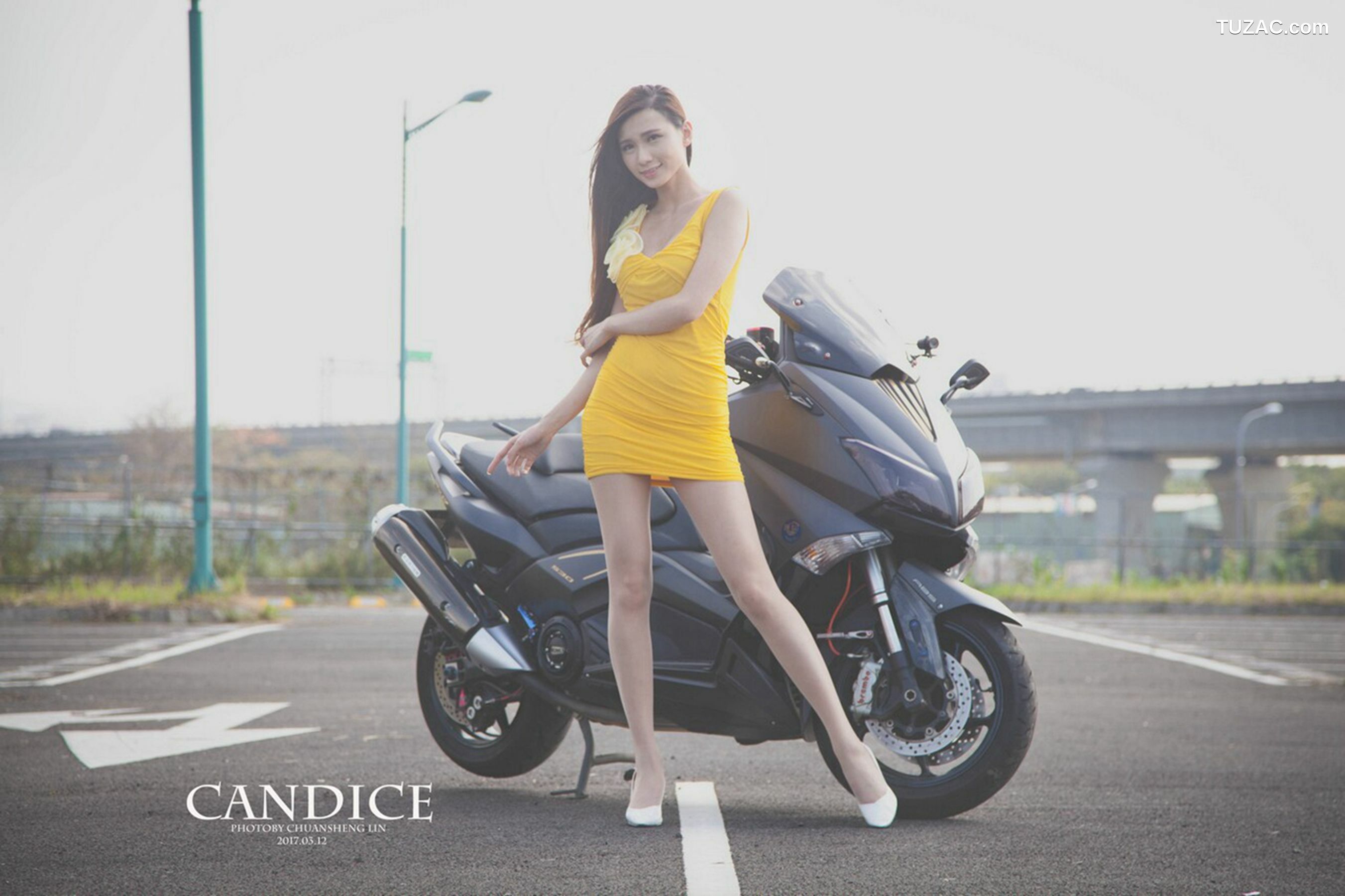 台湾正妹_蔡译心Candice《动感时尚机车女郎》 写真集[75P]