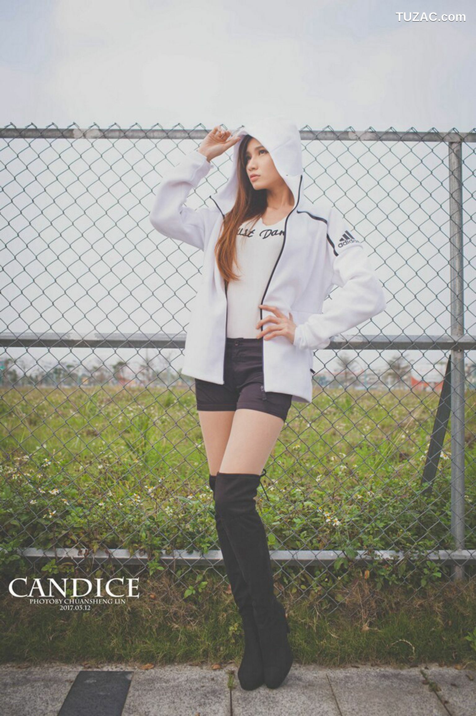 台湾正妹_蔡译心Candice《动感时尚机车女郎》 写真集[75P]