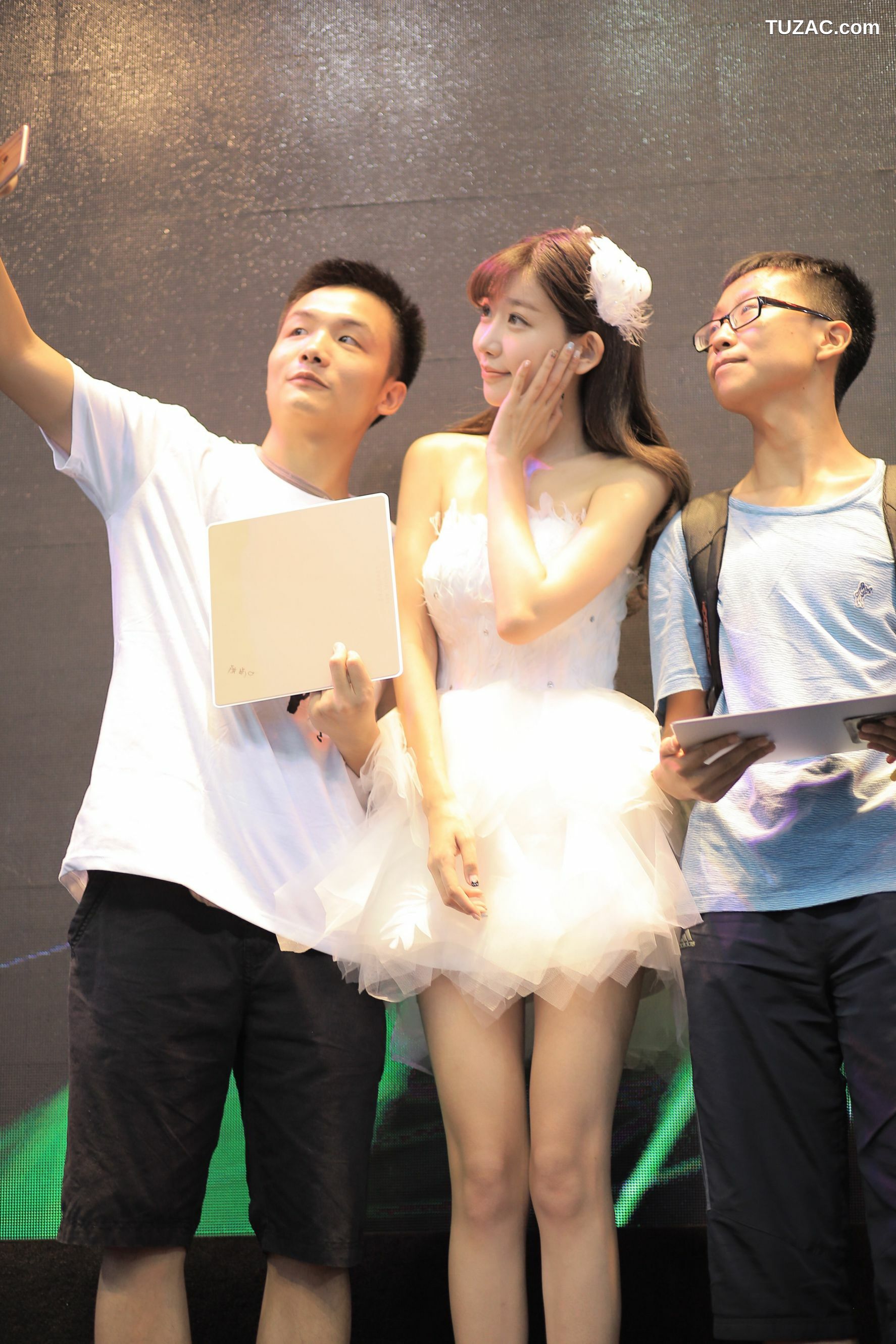 台湾正妹_陈潇《个人生活照、微博美照图片》第2部 写真合集