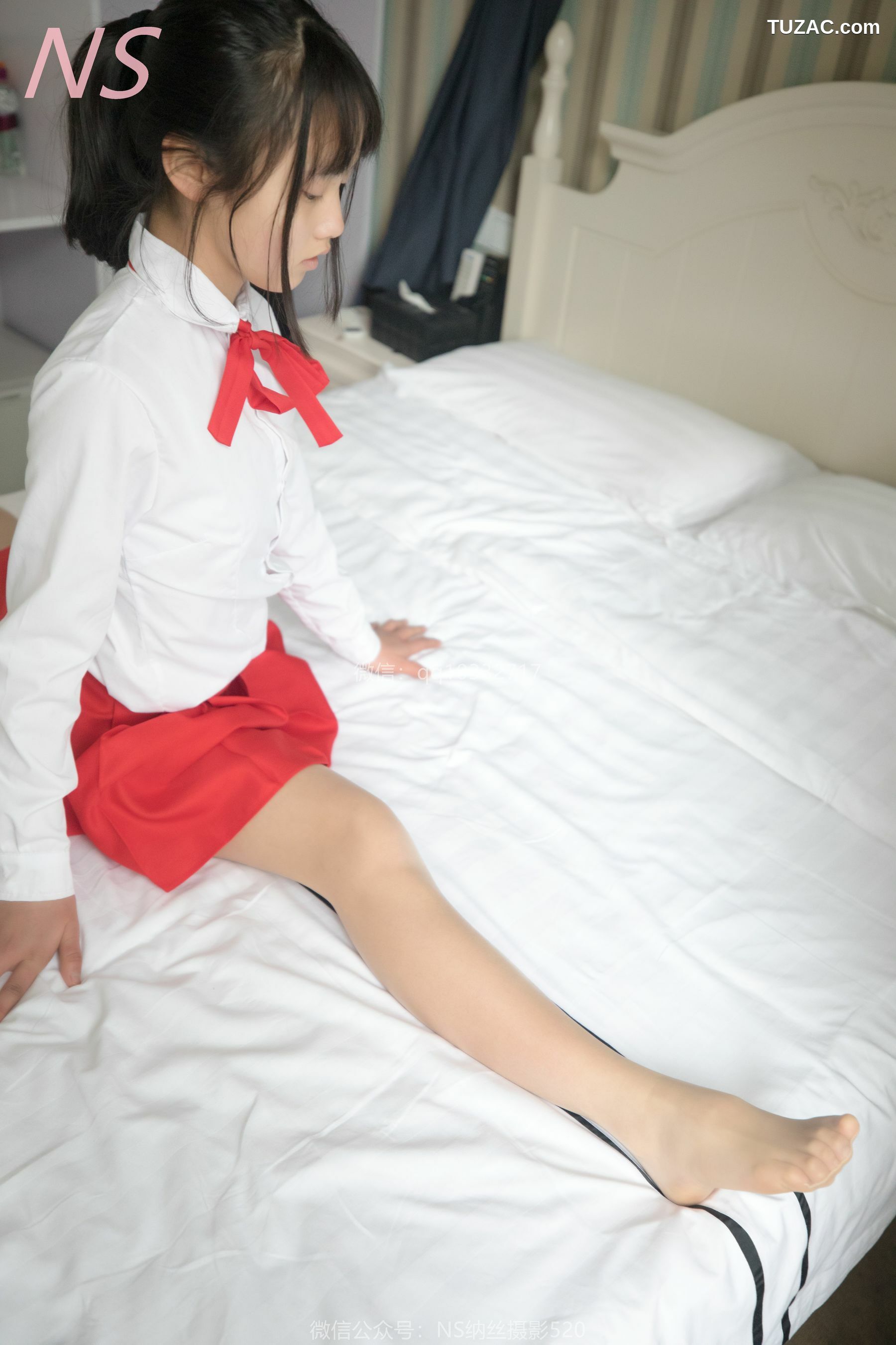 纳丝摄影_小莉《红色超短裙肉丝诱惑》 写真集[59P]