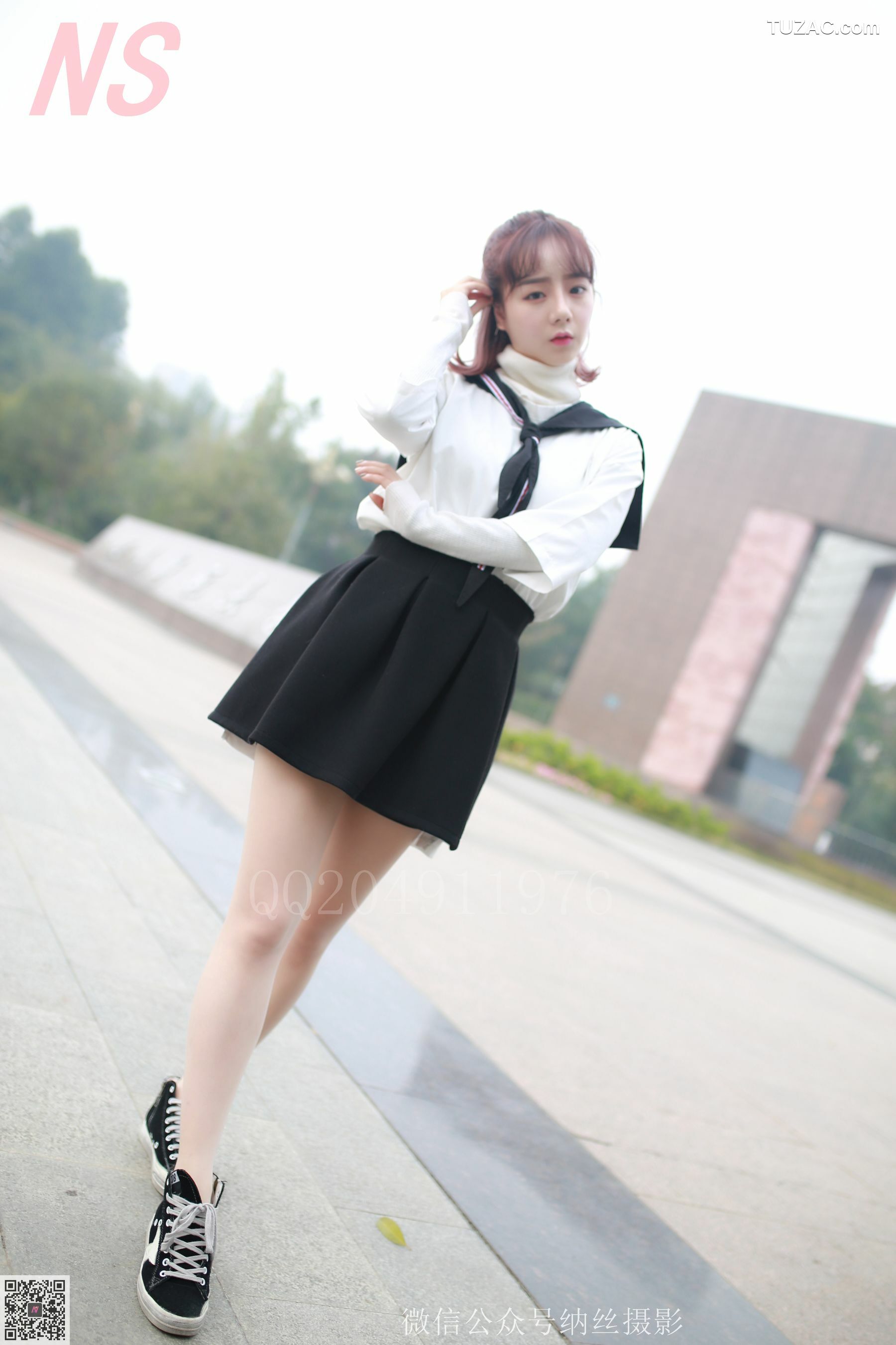 纳丝摄影_然然《大学校园丝袜美足》 NO.100 写真集[111P]