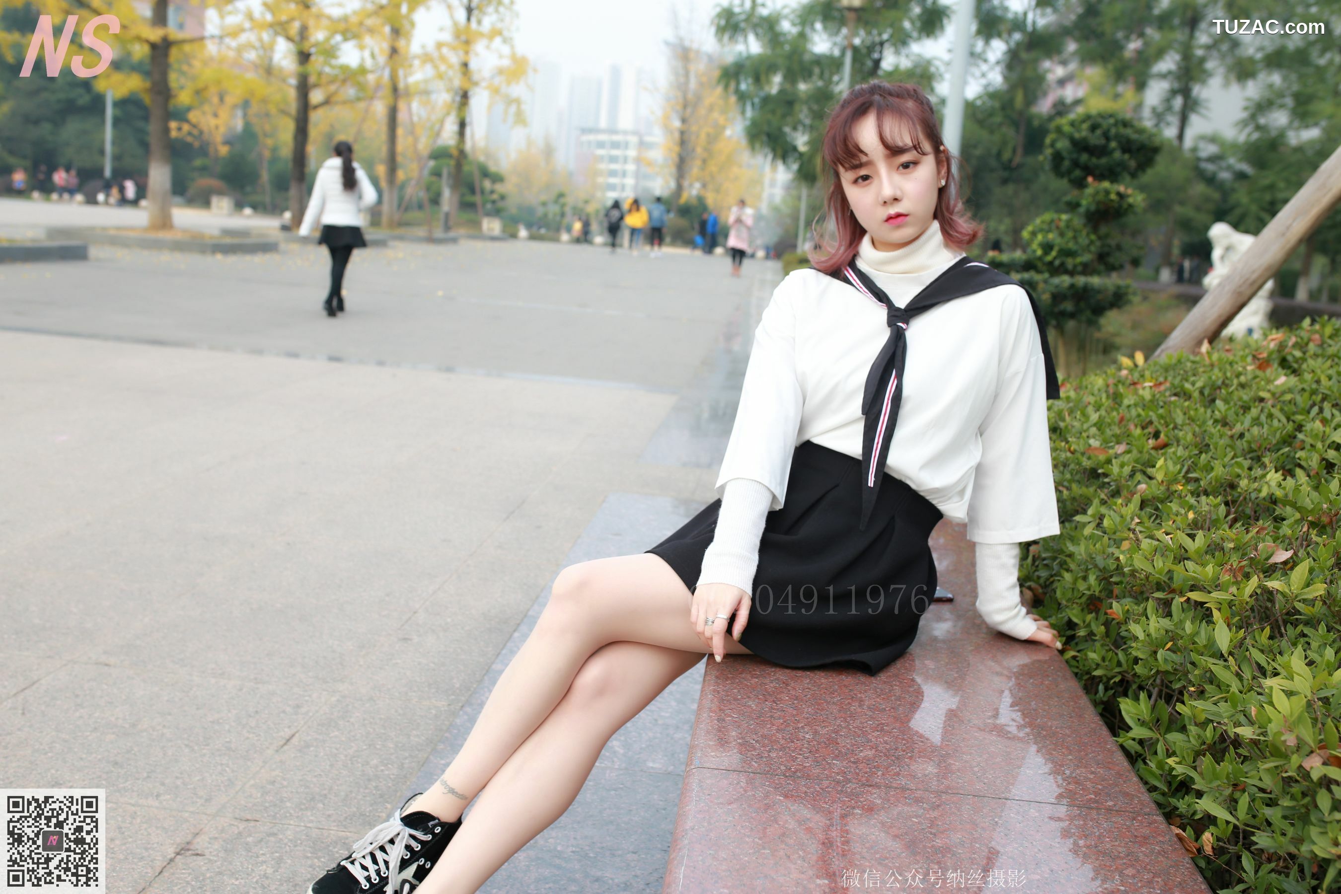 纳丝摄影_然然《大学校园丝袜美足》 NO.100 写真集[111P]