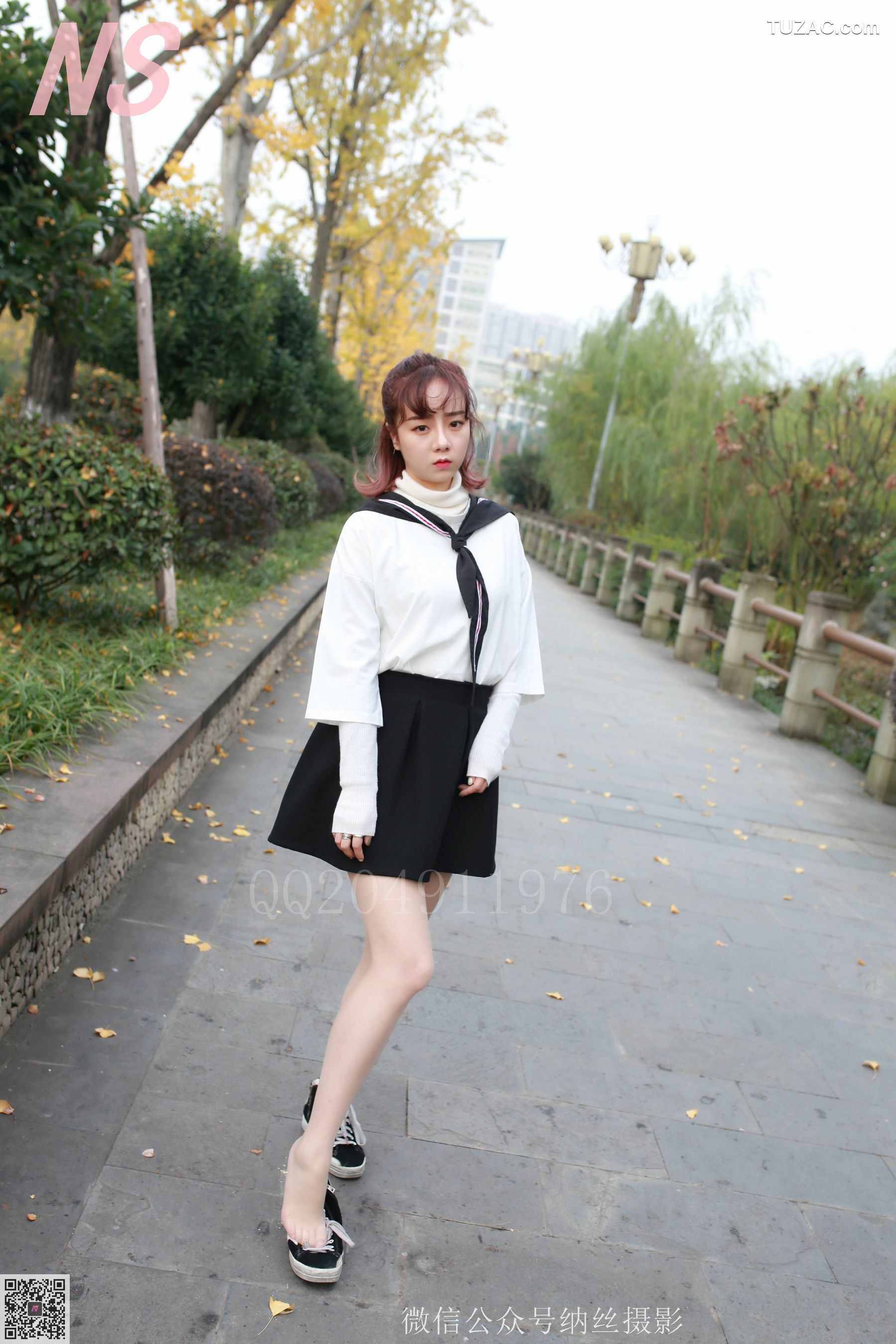 纳丝摄影_然然《大学校园丝袜美足》 NO.100 写真集[111P]