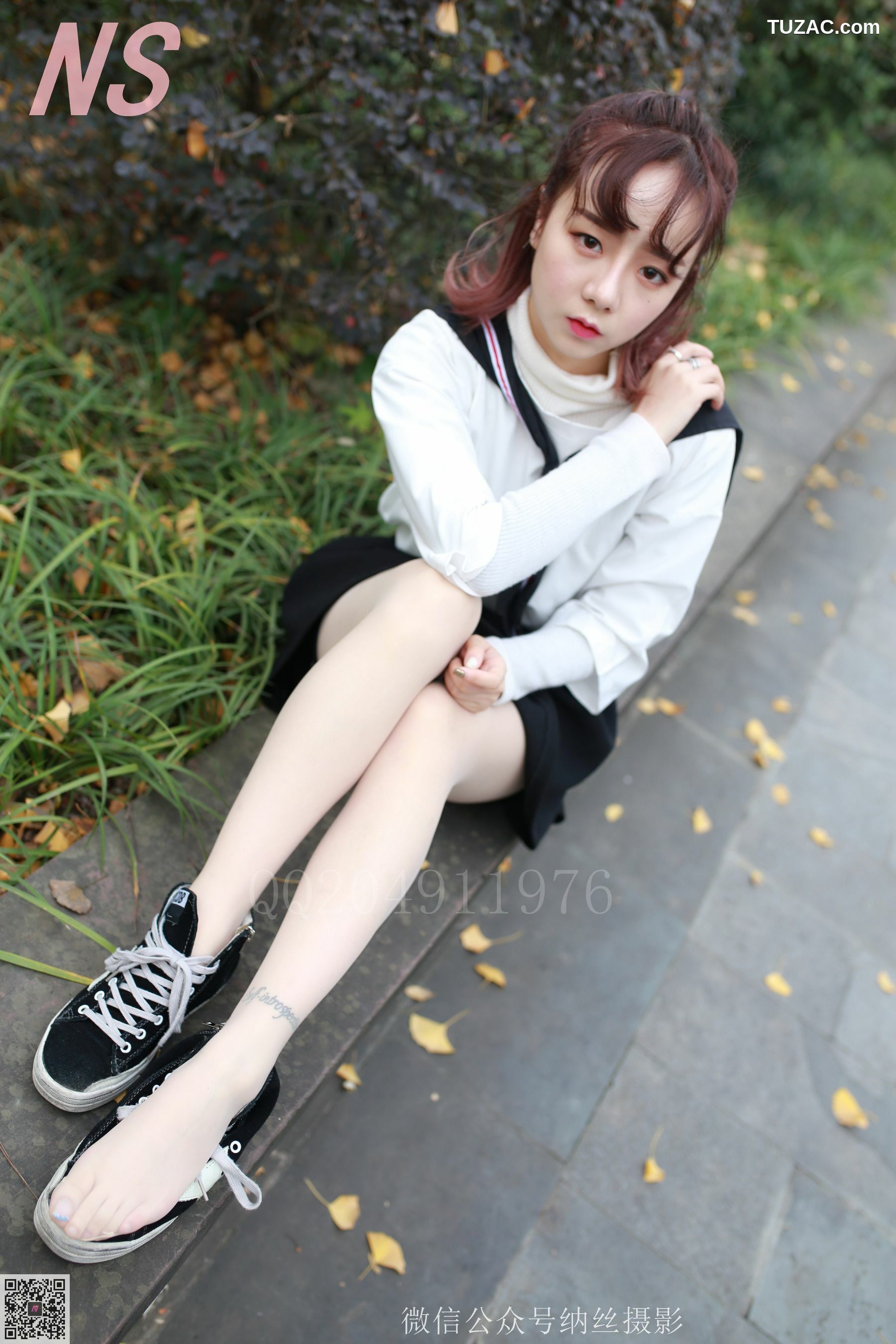 纳丝摄影_然然《大学校园丝袜美足》 NO.100 写真集[111P]