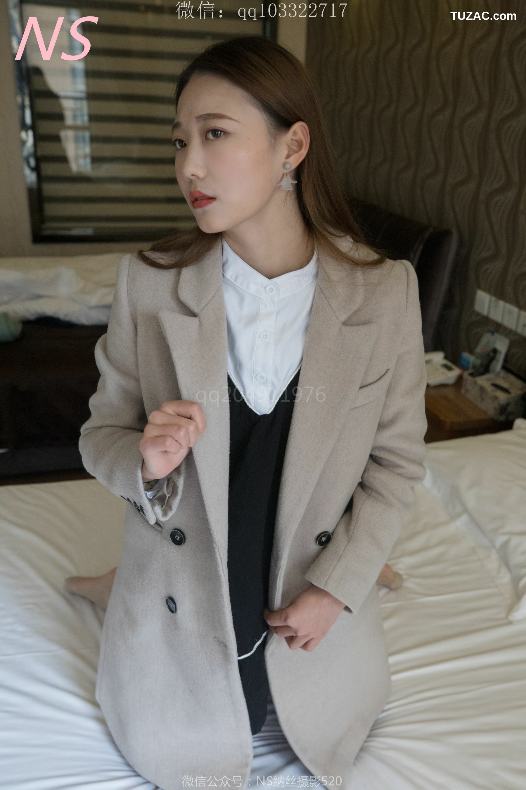 纳丝摄影_舒怡《丝袜脱靴邂逅》 写真集[80P]