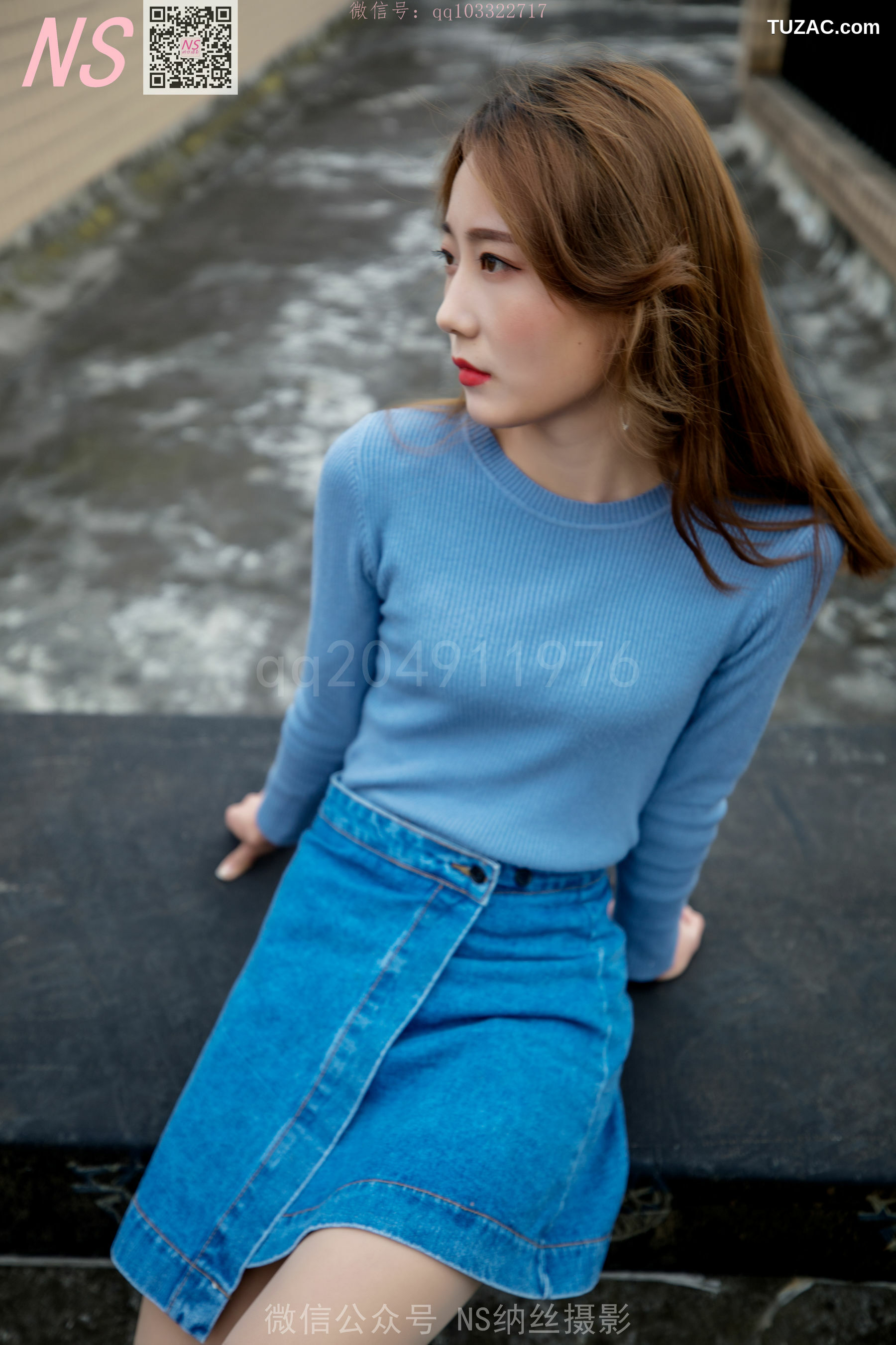 纳丝摄影_舒怡《女神天台肉色丝袜》 写真集[99P]