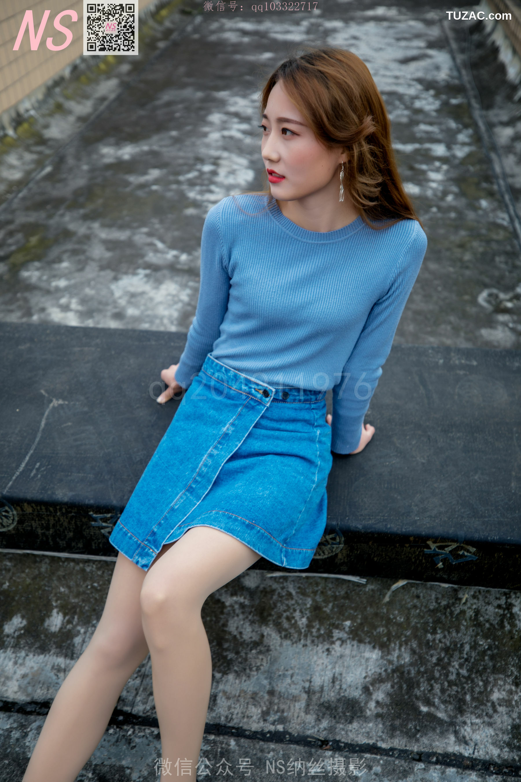纳丝摄影_舒怡《女神天台肉色丝袜》 写真集[99P]
