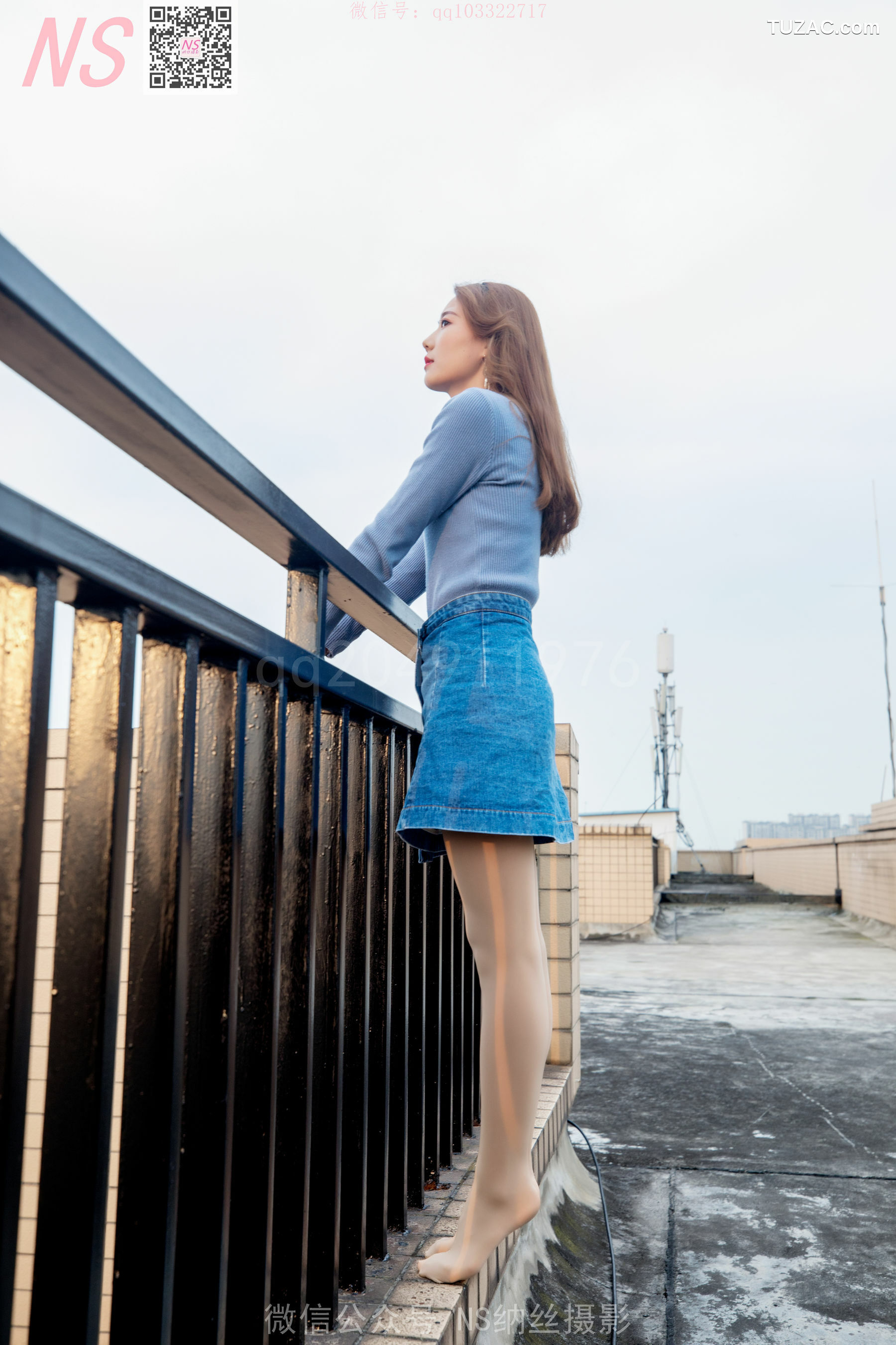 纳丝摄影_舒怡《女神天台肉色丝袜》 写真集[99P]