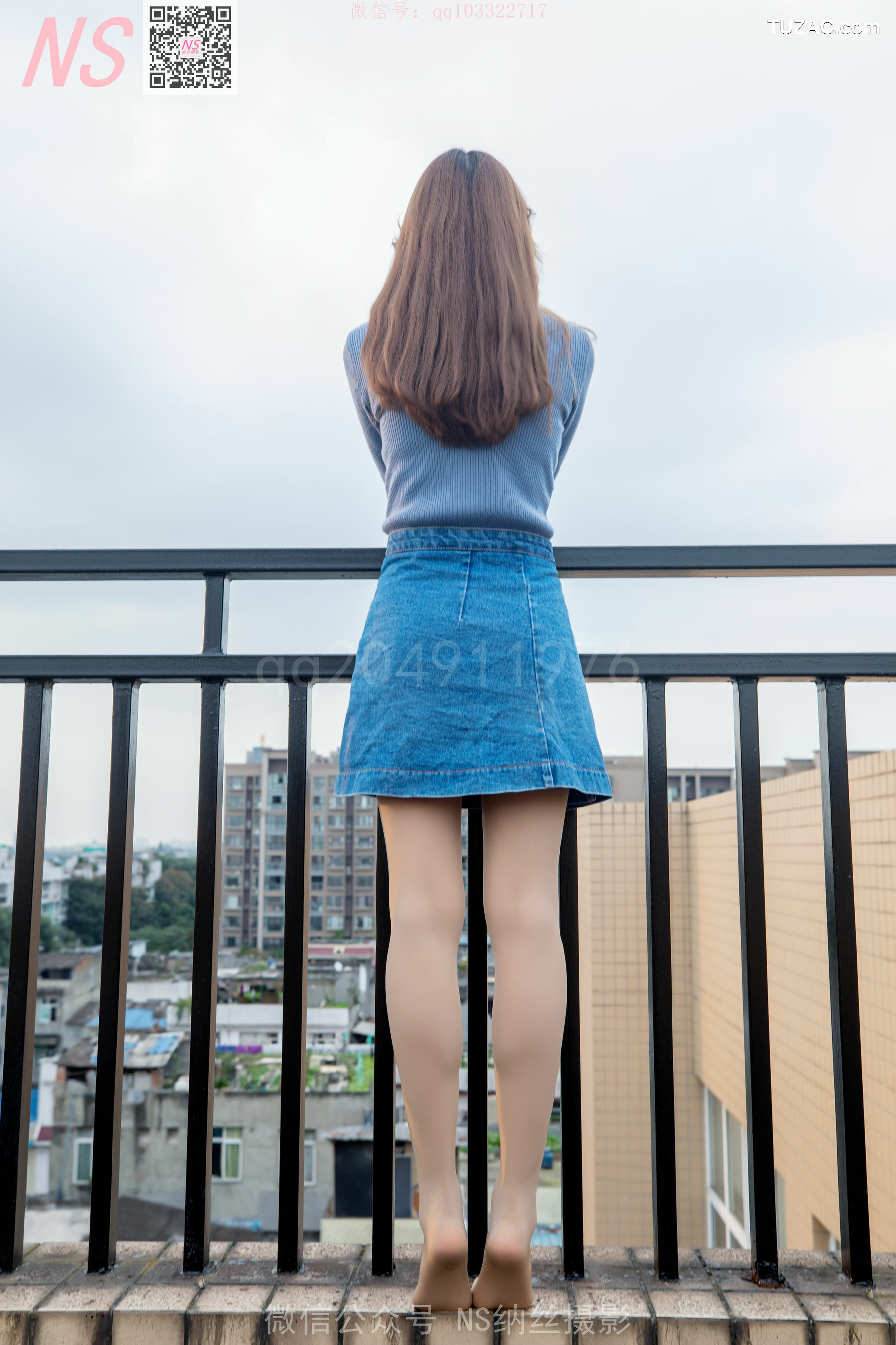 纳丝摄影_舒怡《女神天台肉色丝袜》 写真集[99P]