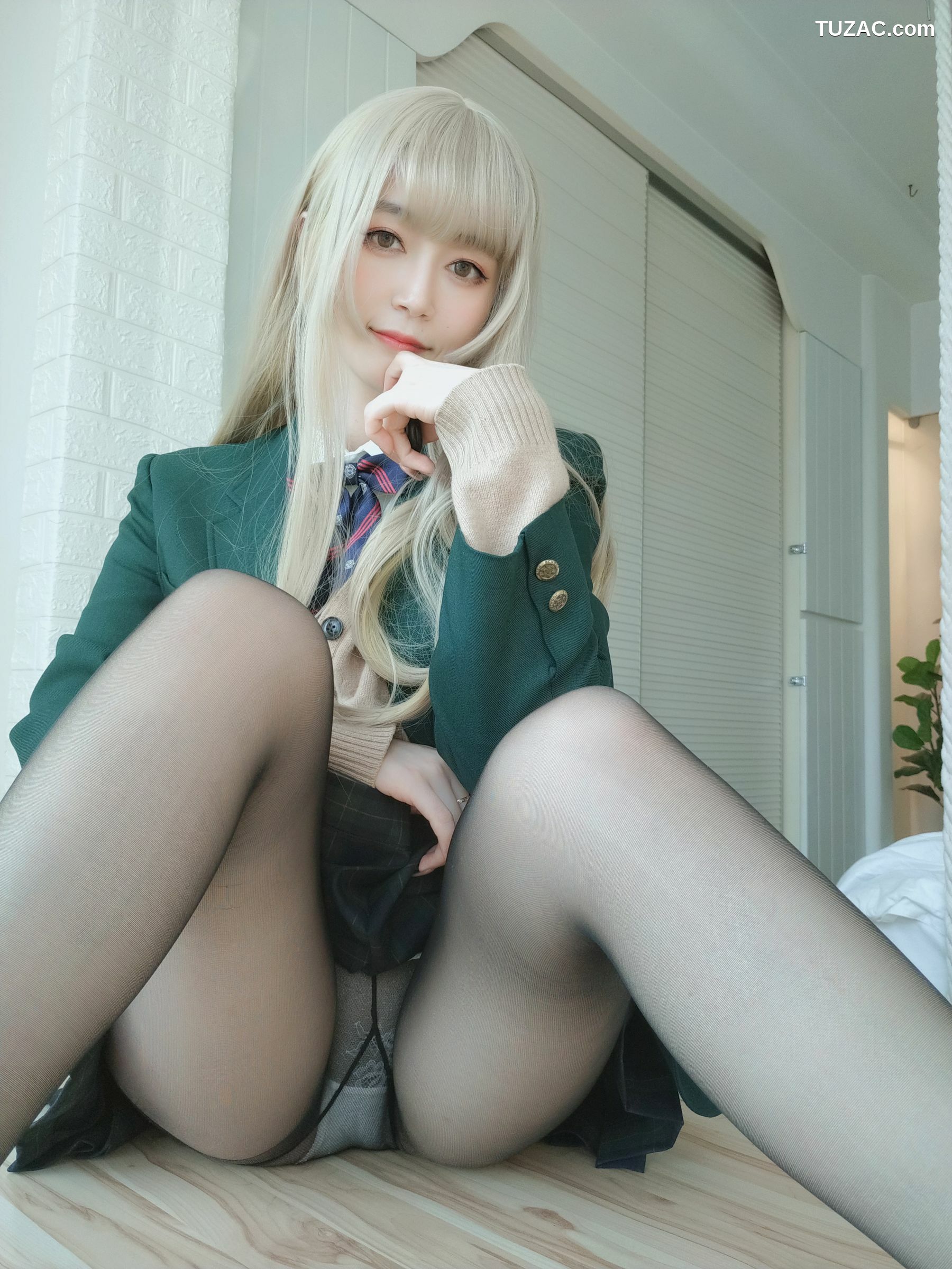 网络美女_ 小姐姐白银 - 灰色空间[88P]