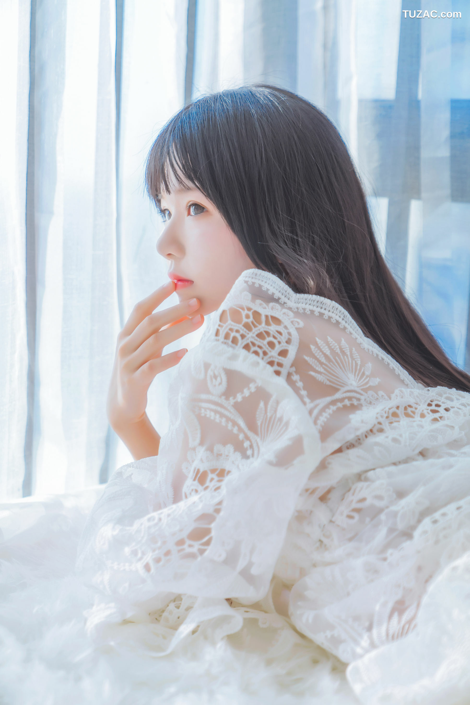 网络美女_ 桜桃喵 - 初雪 写真套图[45P]