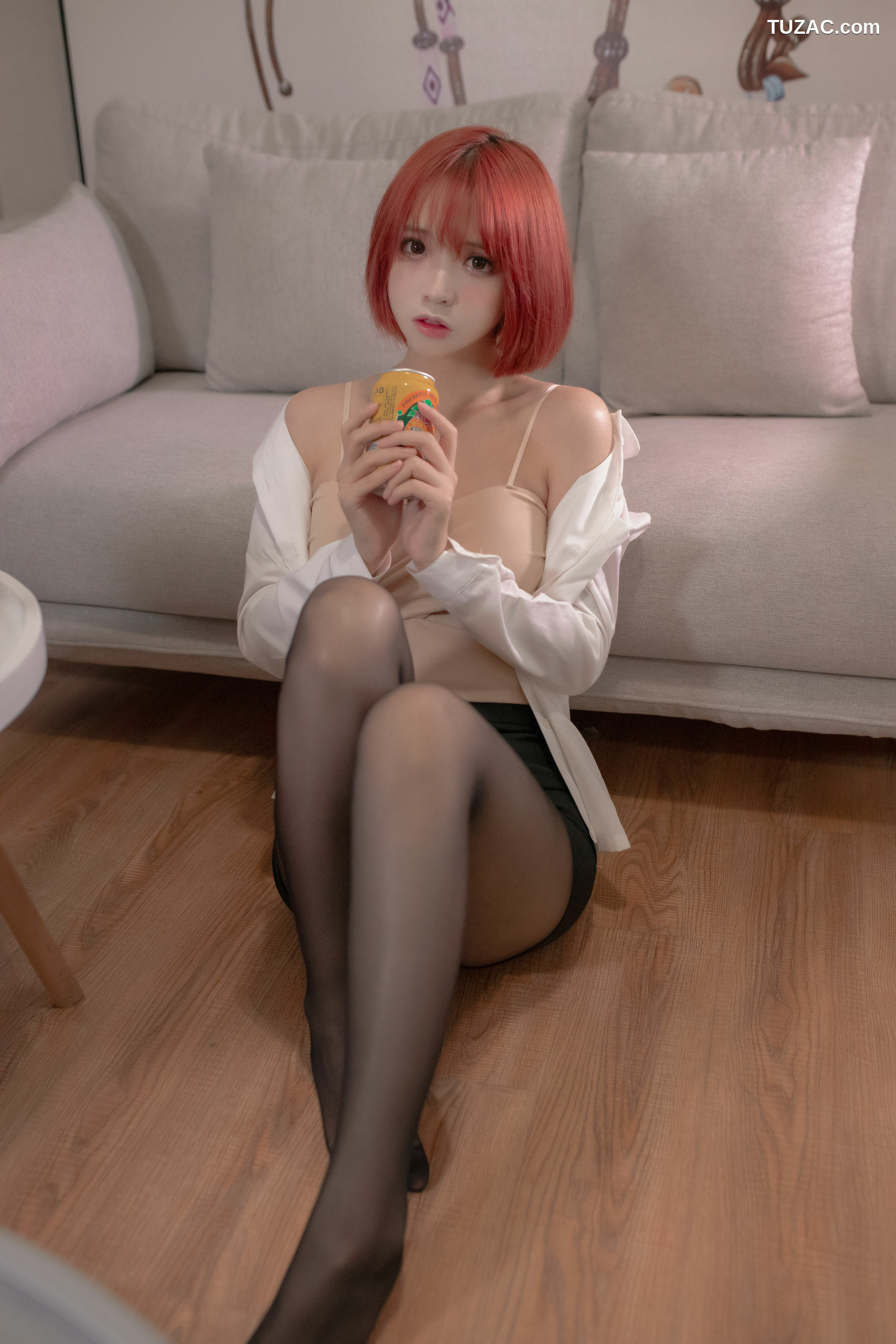 网络美女_ 疯猫ss - OL真爱之黑丝OL[30P]