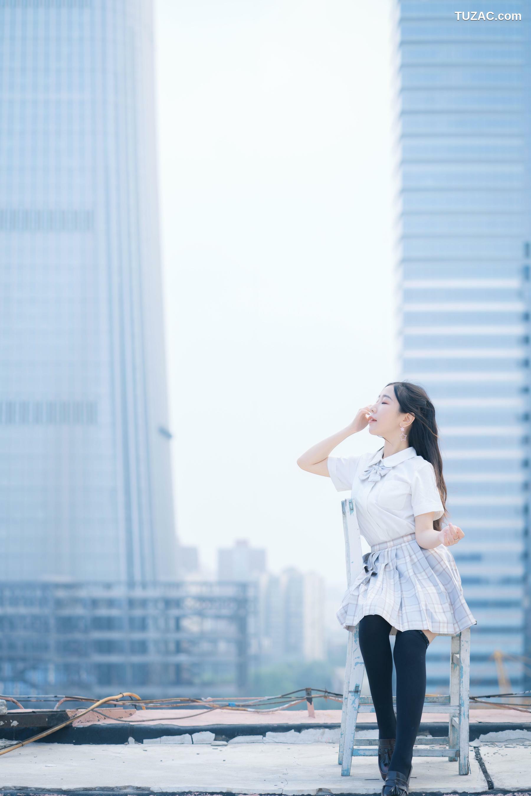 网络美女_ 穆零Mu0 - 天台jk[21P]