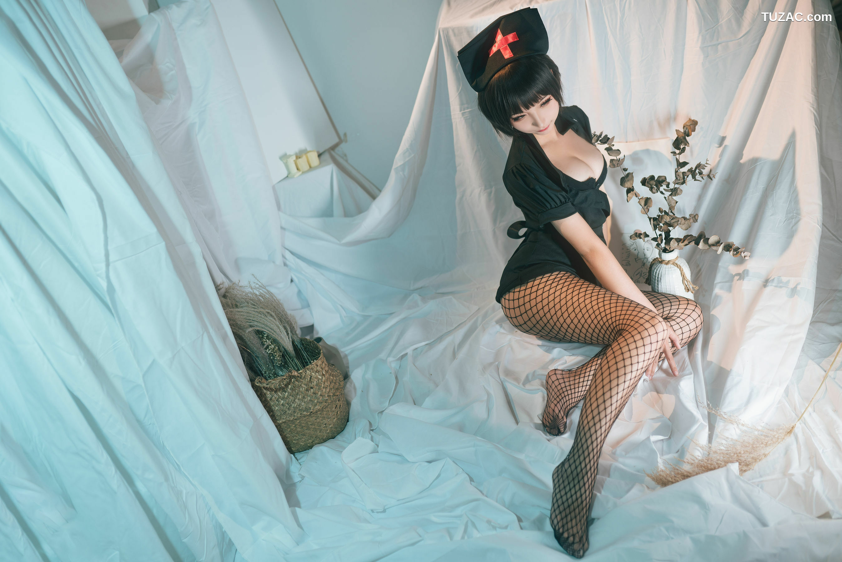 网络美女_ 蠢沫沫 《护士姐姐》 写真集[42P]