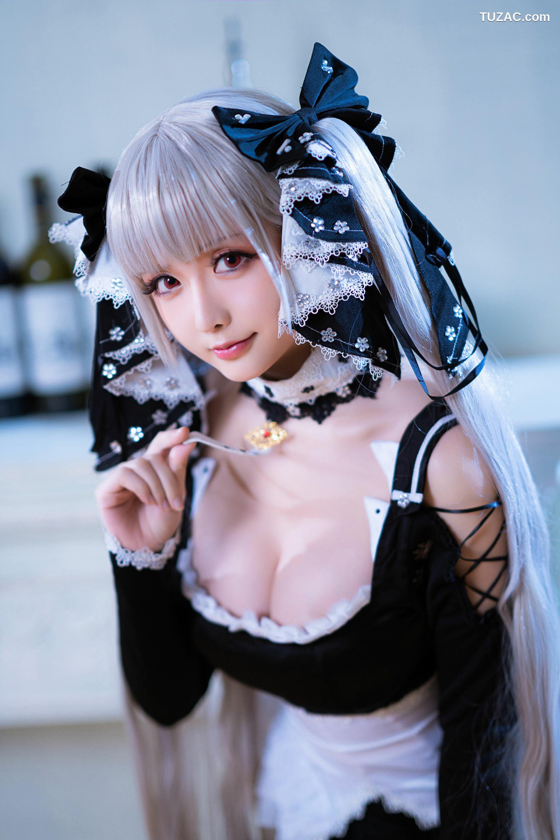 网络美女_Coser小姐姐星之迟迟 - R-Maid《可畏》