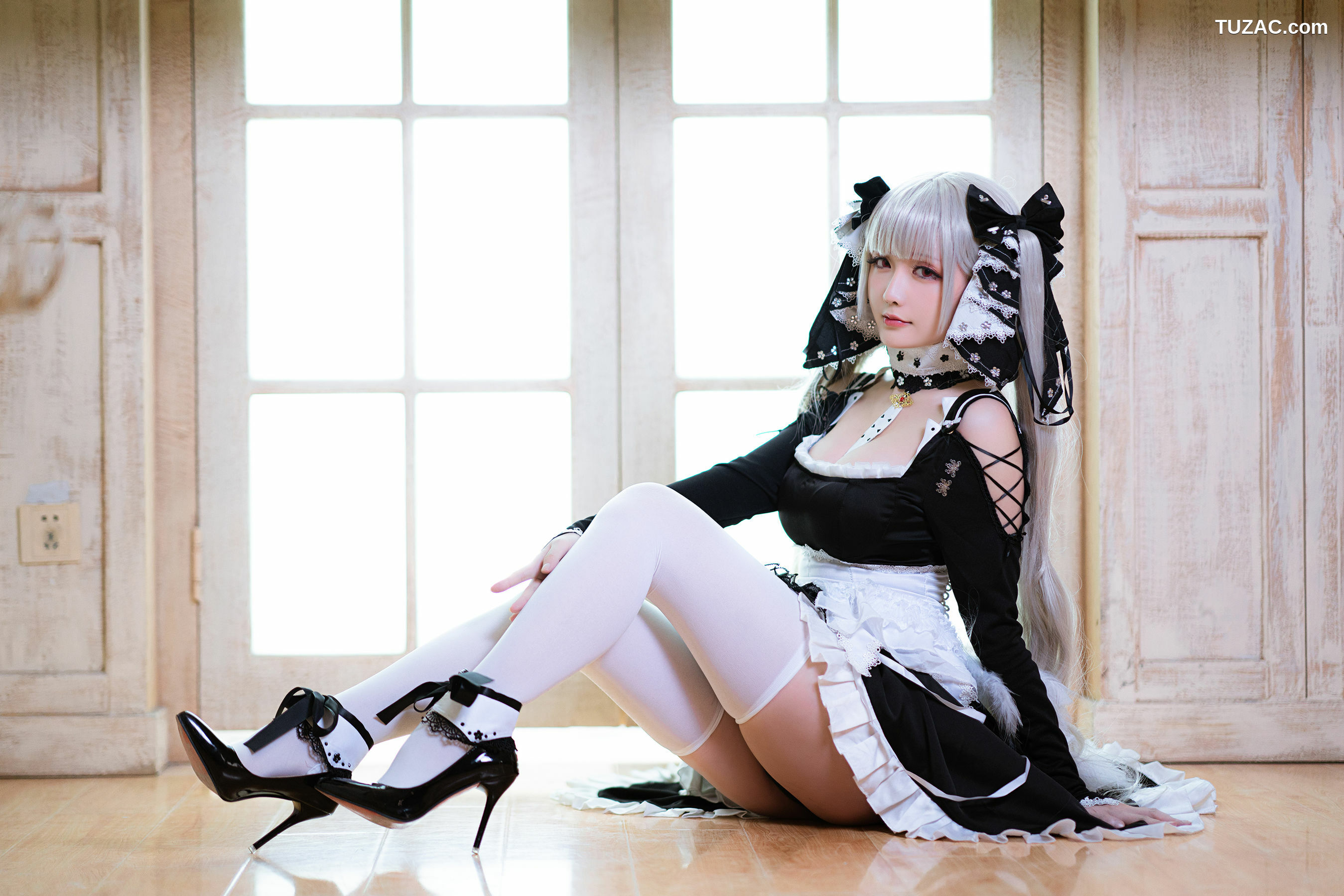 网络美女_Coser小姐姐星之迟迟 - R-Maid《可畏》