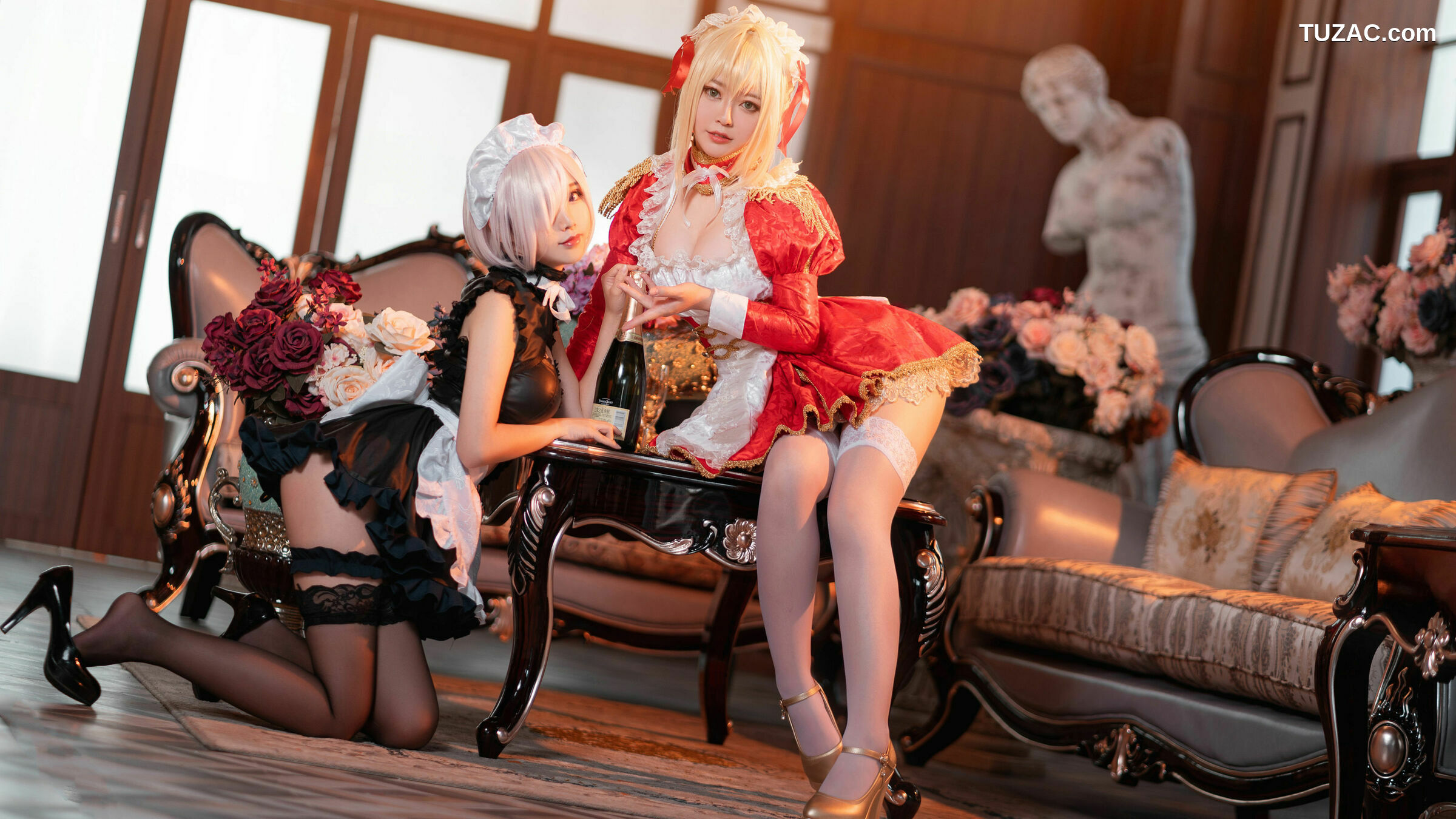 网络美女_半半子&amp;面饼仙儿 《Claudius x Kyrielight Maid》 写真集