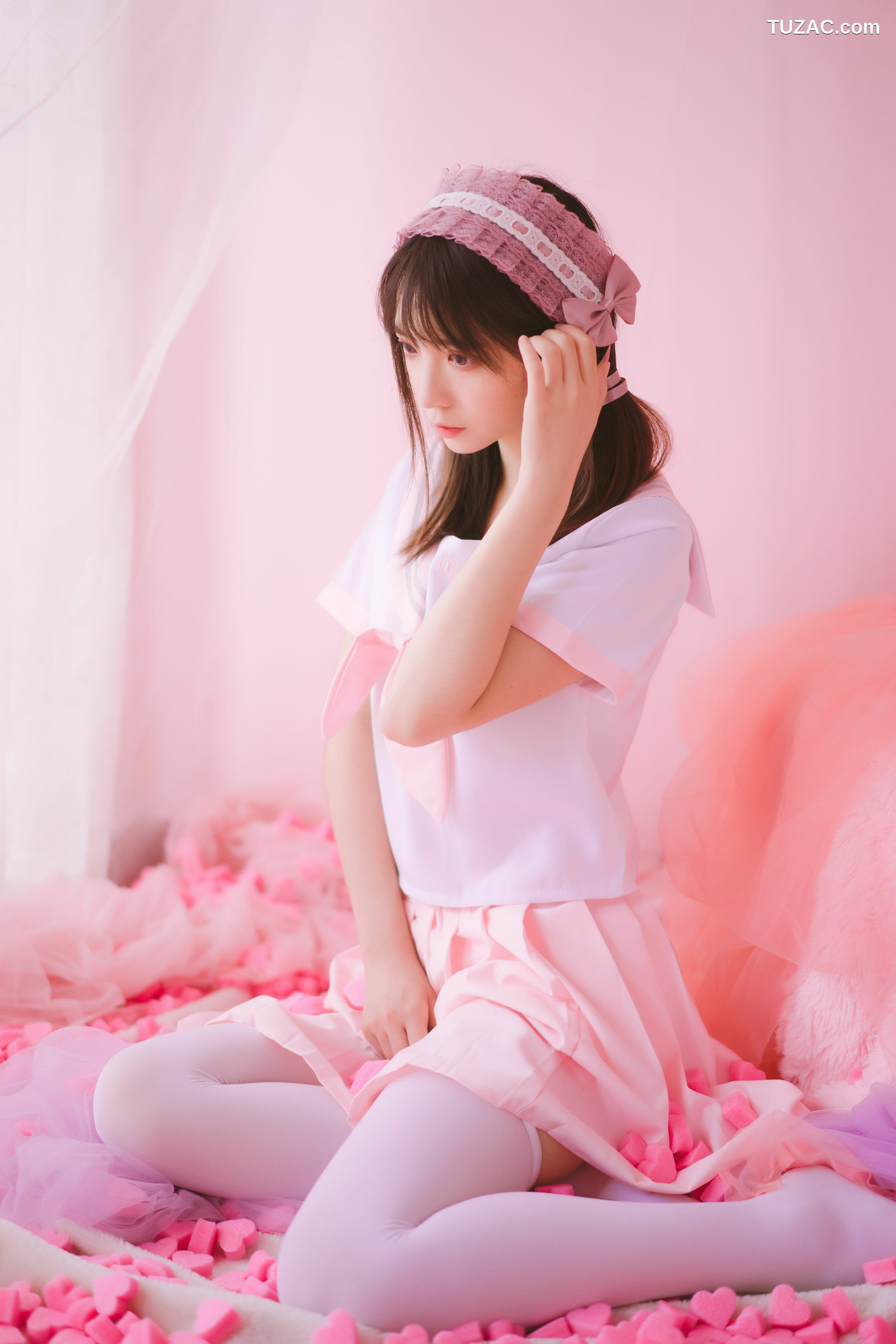 网络美女_疯猫ss《丝袜狂想曲(粉)》 写真集[54P]
