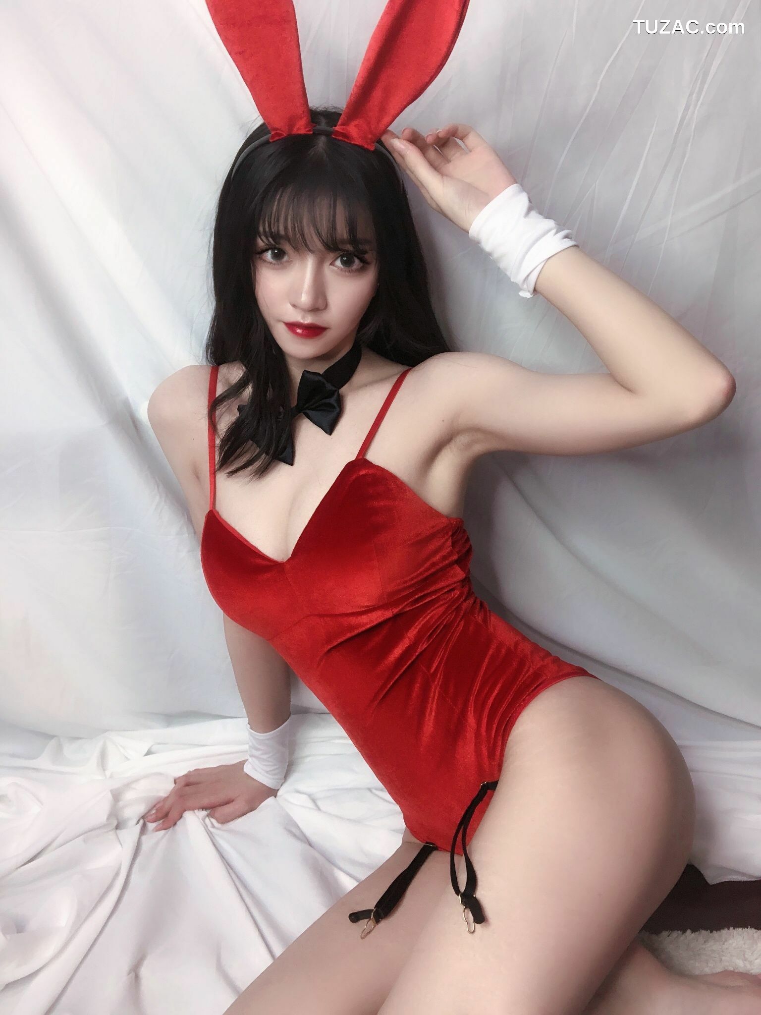 网络美女_銘銘Kizami 《红丝绒兔女郎》 写真集