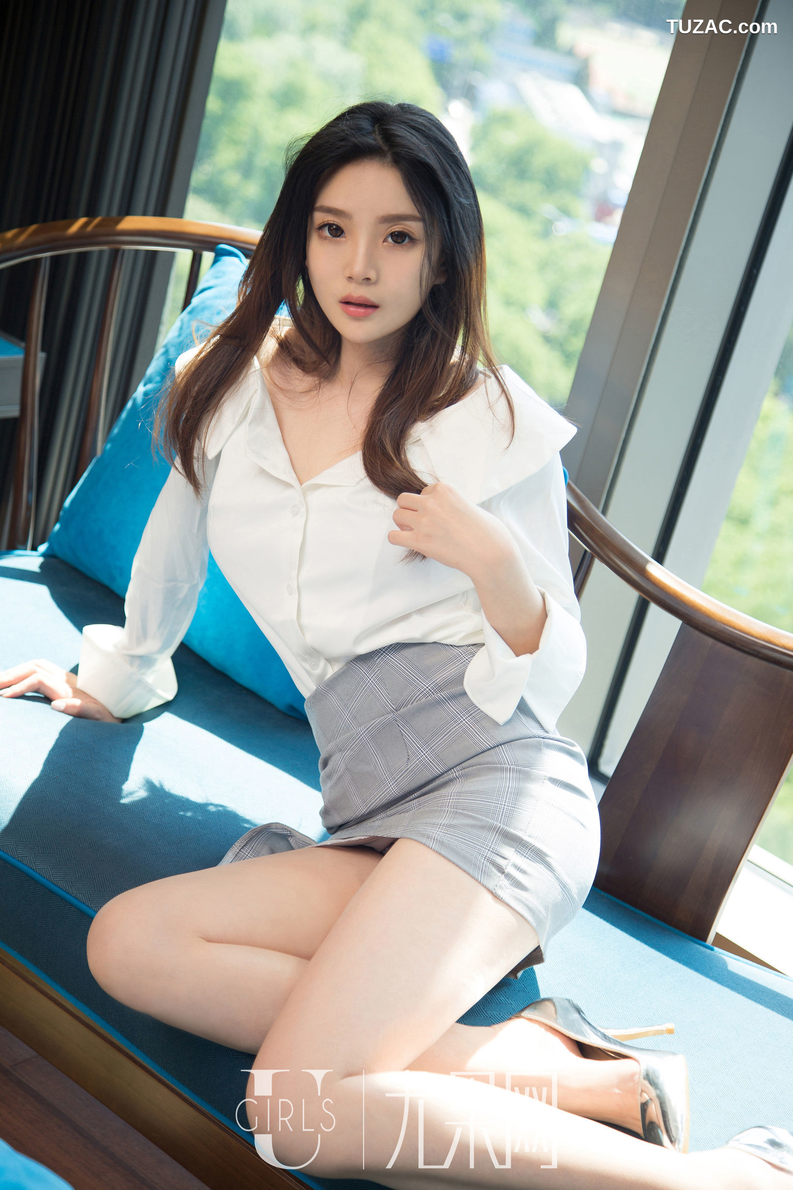 UGirls尤果网-U375-模特Mina-《浪漫主题的现代诗歌》-2018.06.13