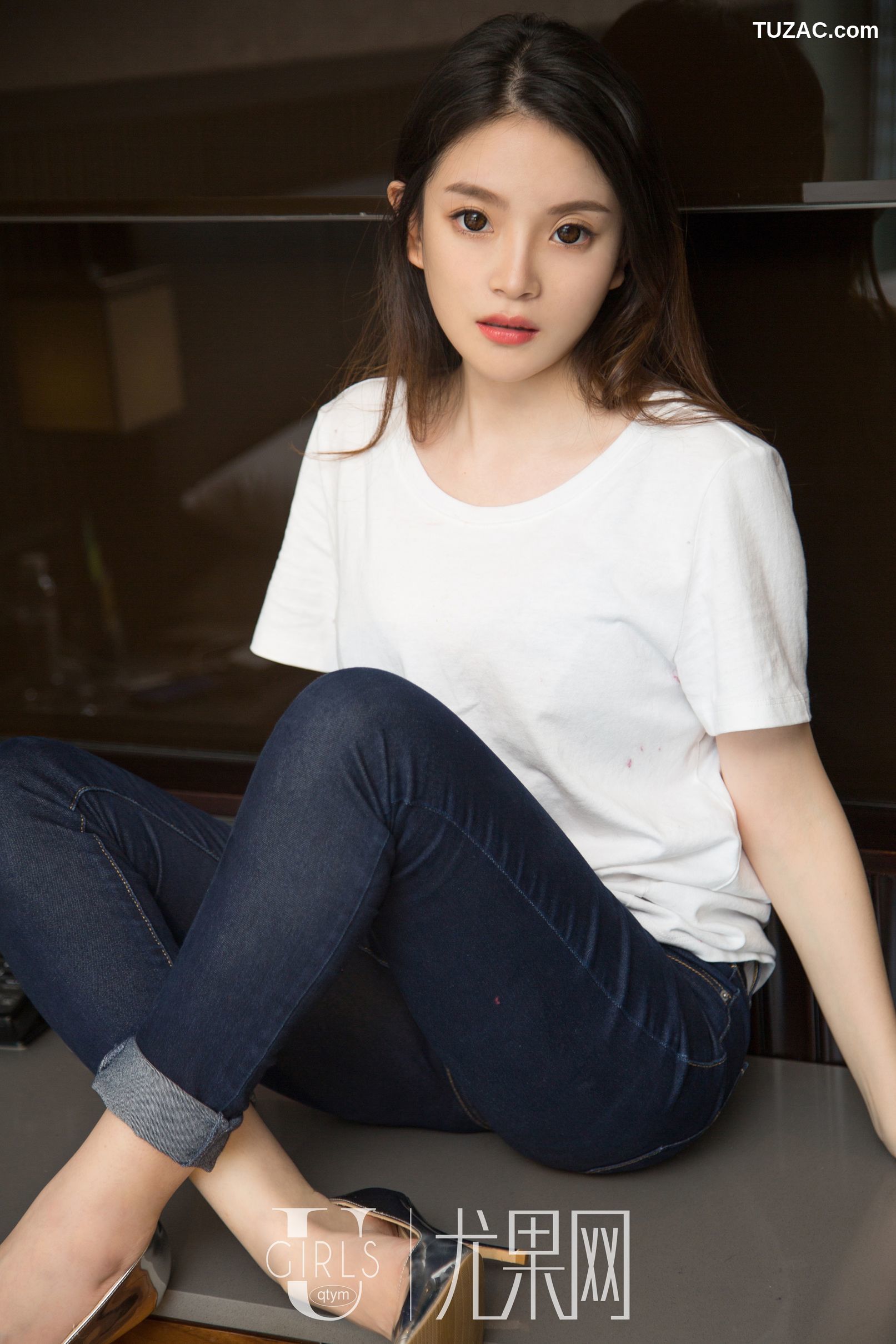 UGirls尤果网-U375-模特Mina-《浪漫主题的现代诗歌》-2018.06.13