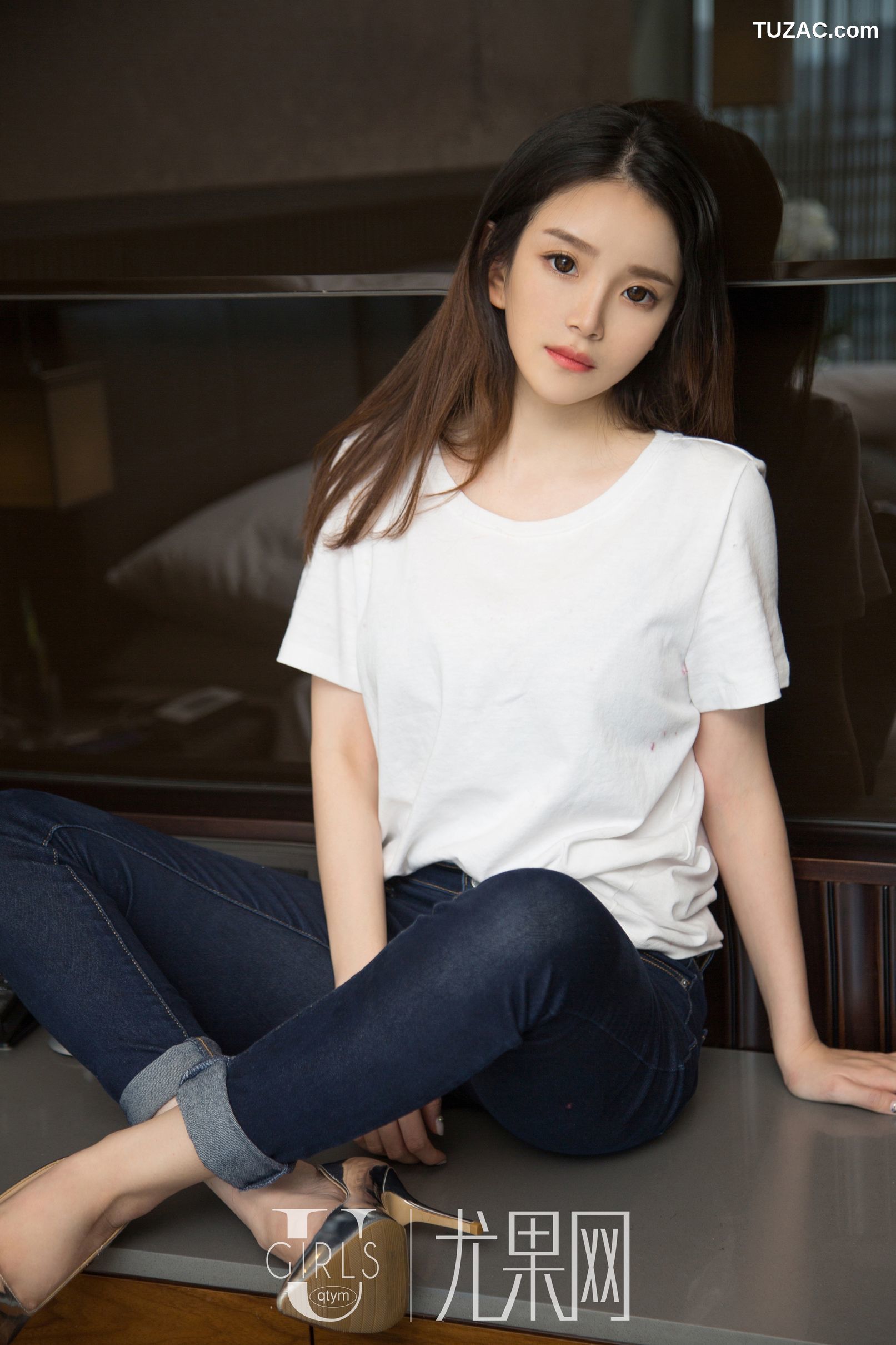 UGirls尤果网-U375-模特Mina-《浪漫主题的现代诗歌》-2018.06.13
