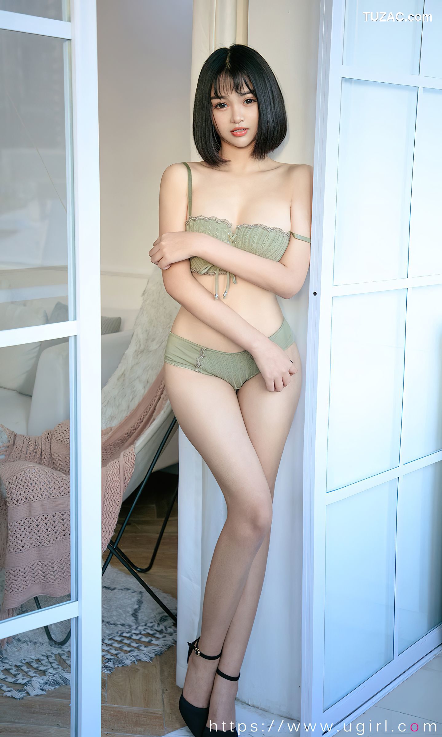 UGirlsApp尤果圈爱尤物-2649-模特合辑-《初露》