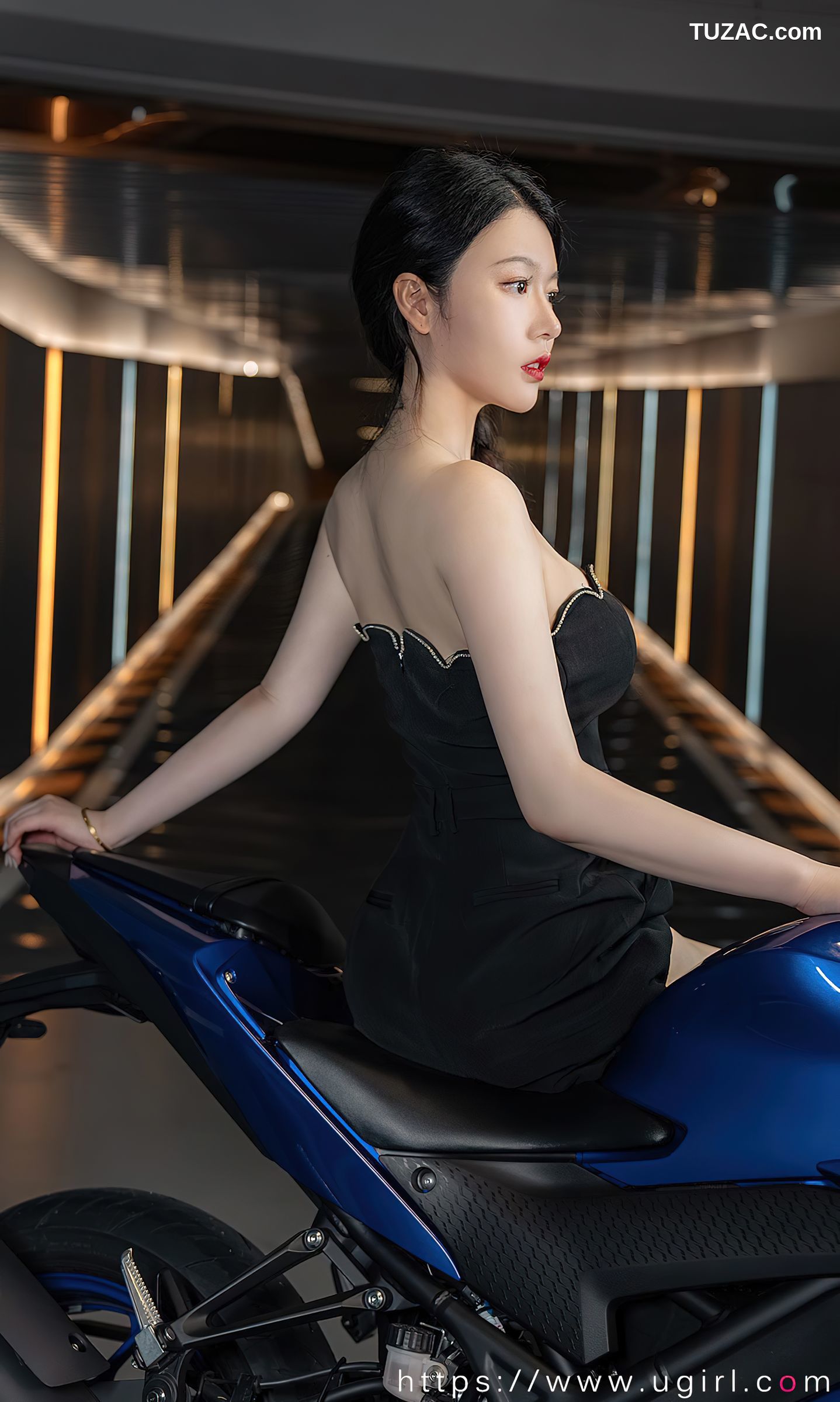 UGirlsApp尤果圈爱尤物-2661-钟晴-《想牵你的手》